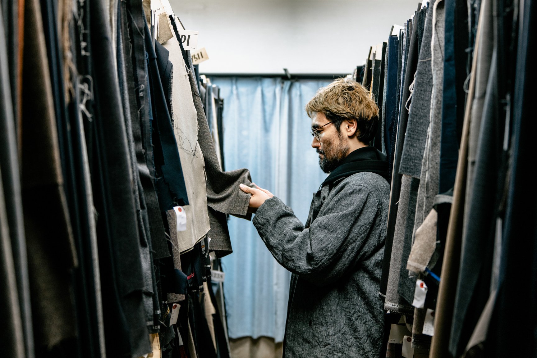 葛利毛織工業株式会社 別館の生地アーカイヴ