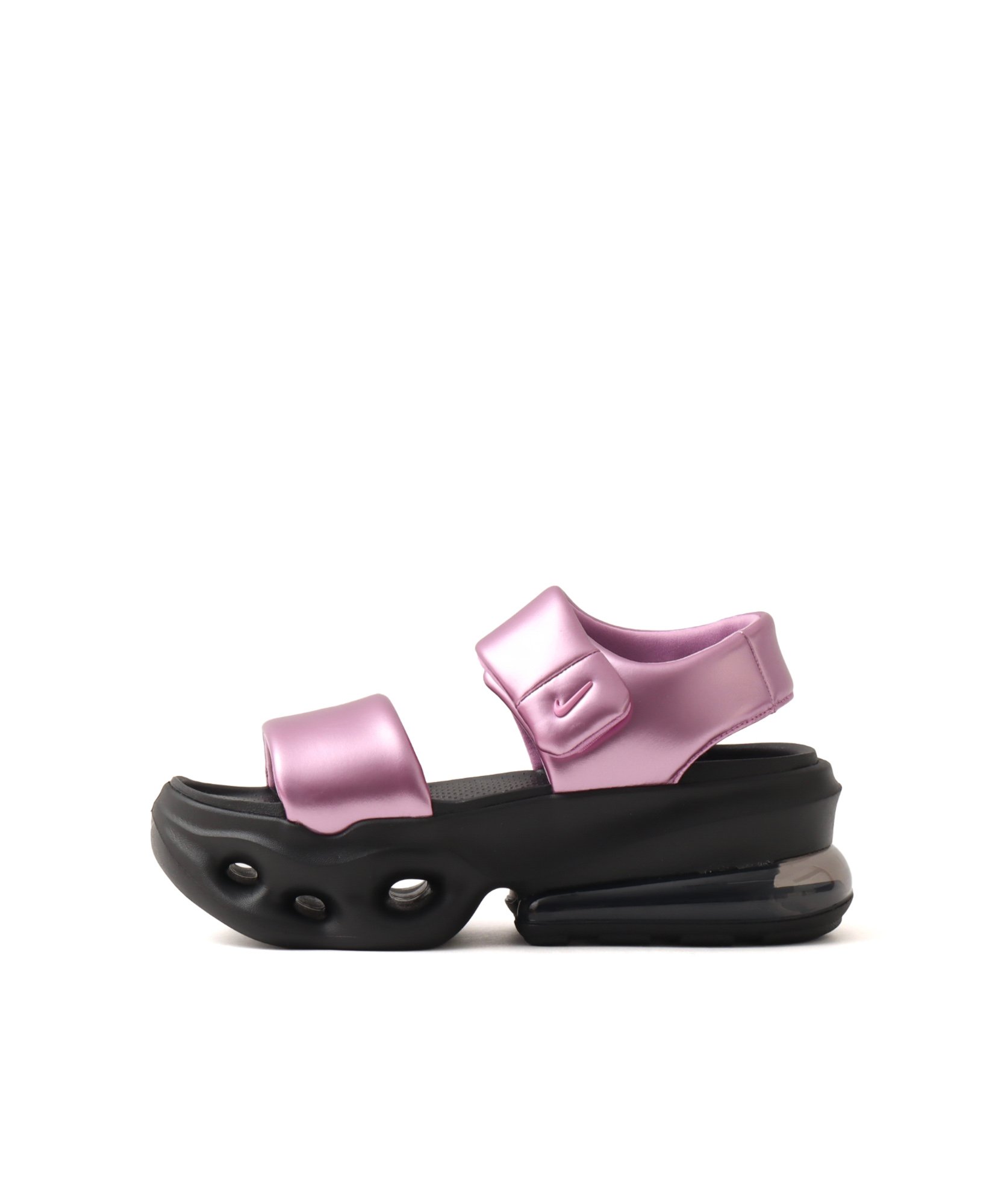 ピンクのサンダル