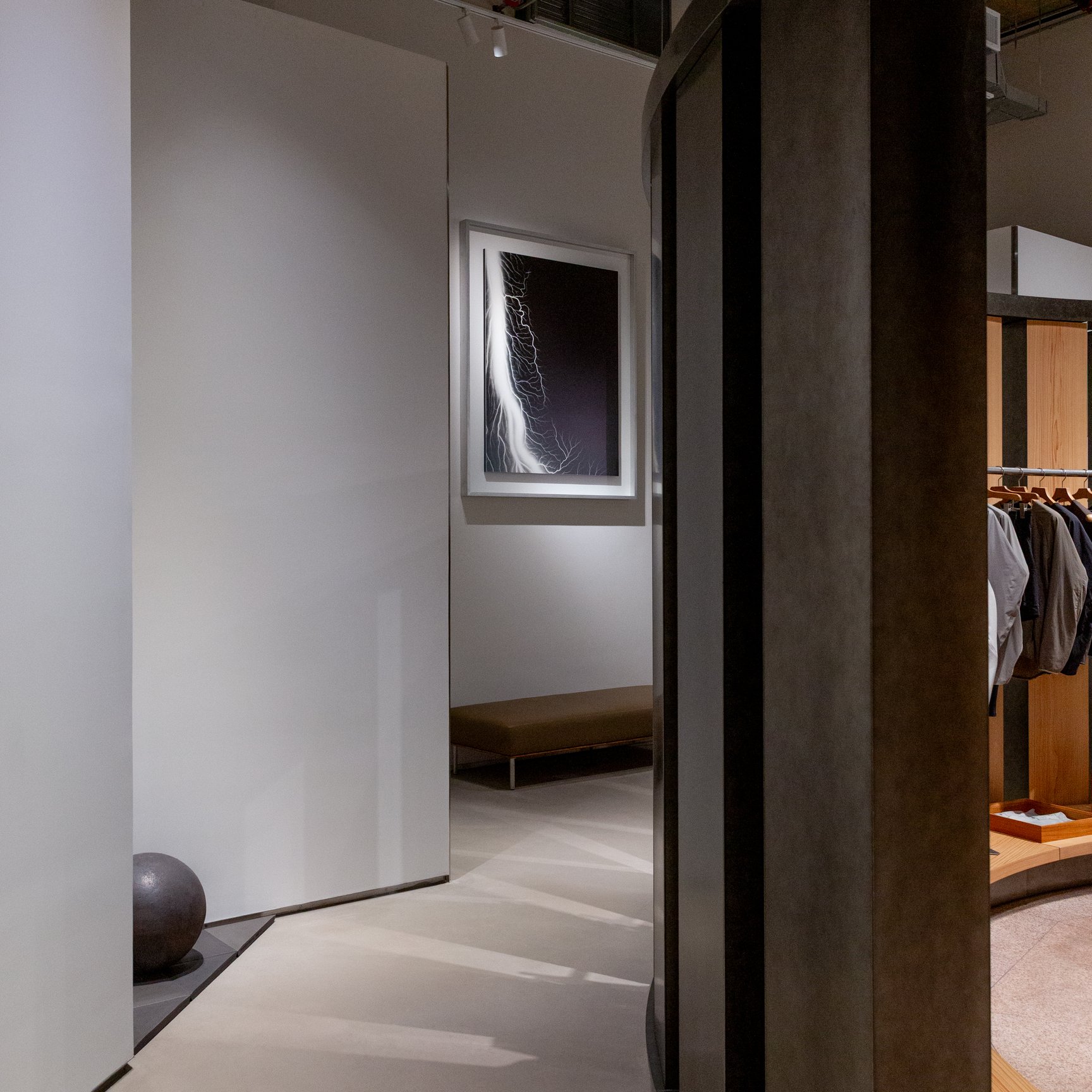 「ゴールドウイン」ニューヨーク新店の内観画像