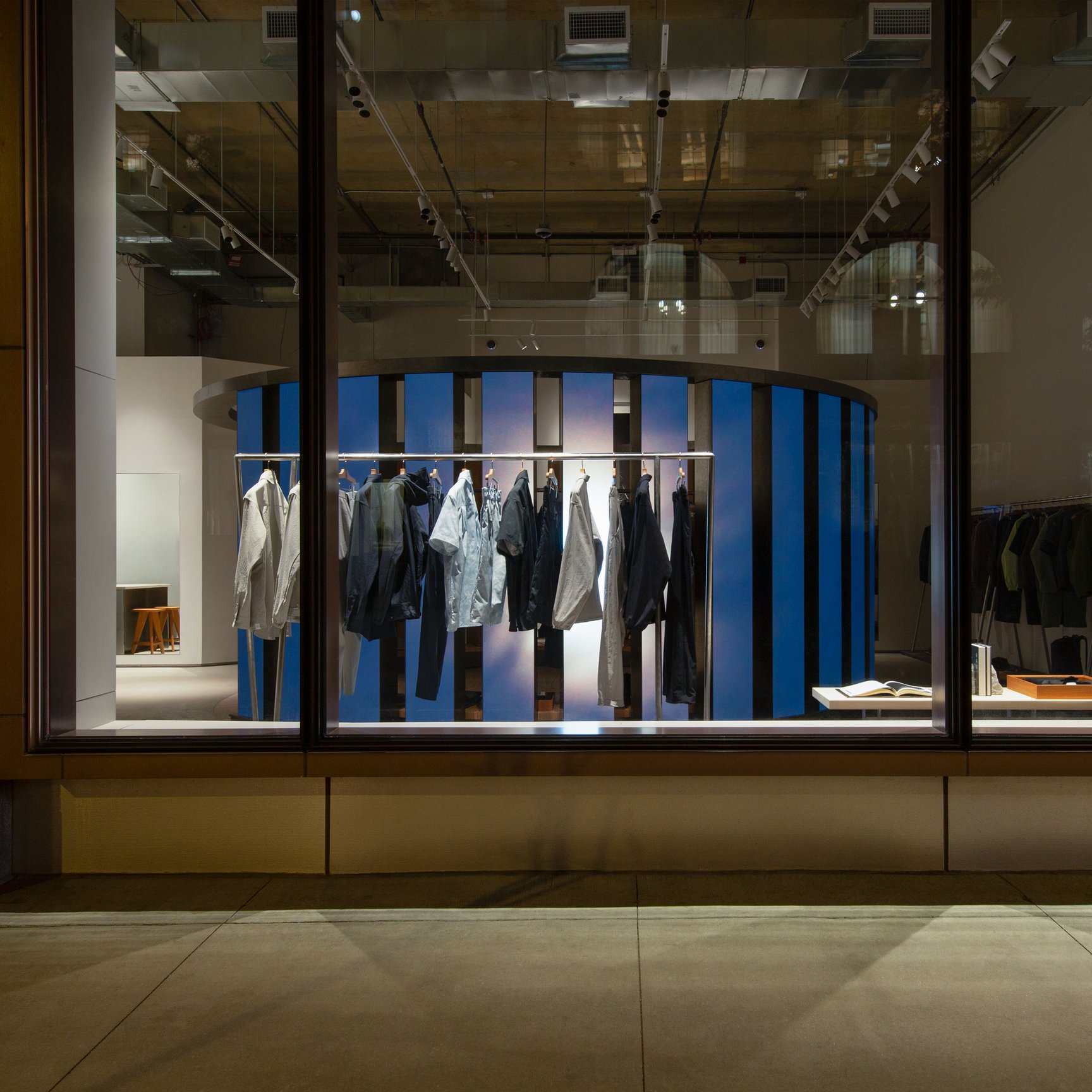 「ゴールドウイン」ニューヨーク新店の内観画像