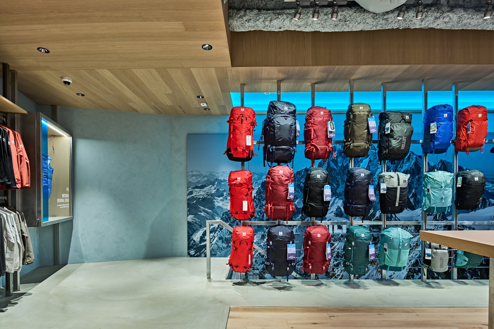 ミレーの渋谷の直営店画像