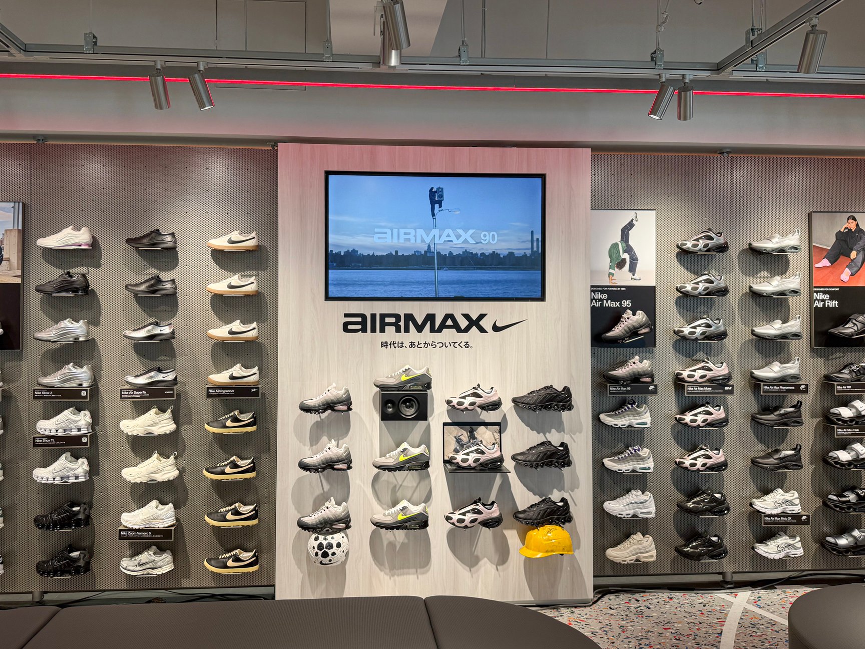 NIKE SHINJUKUの店内