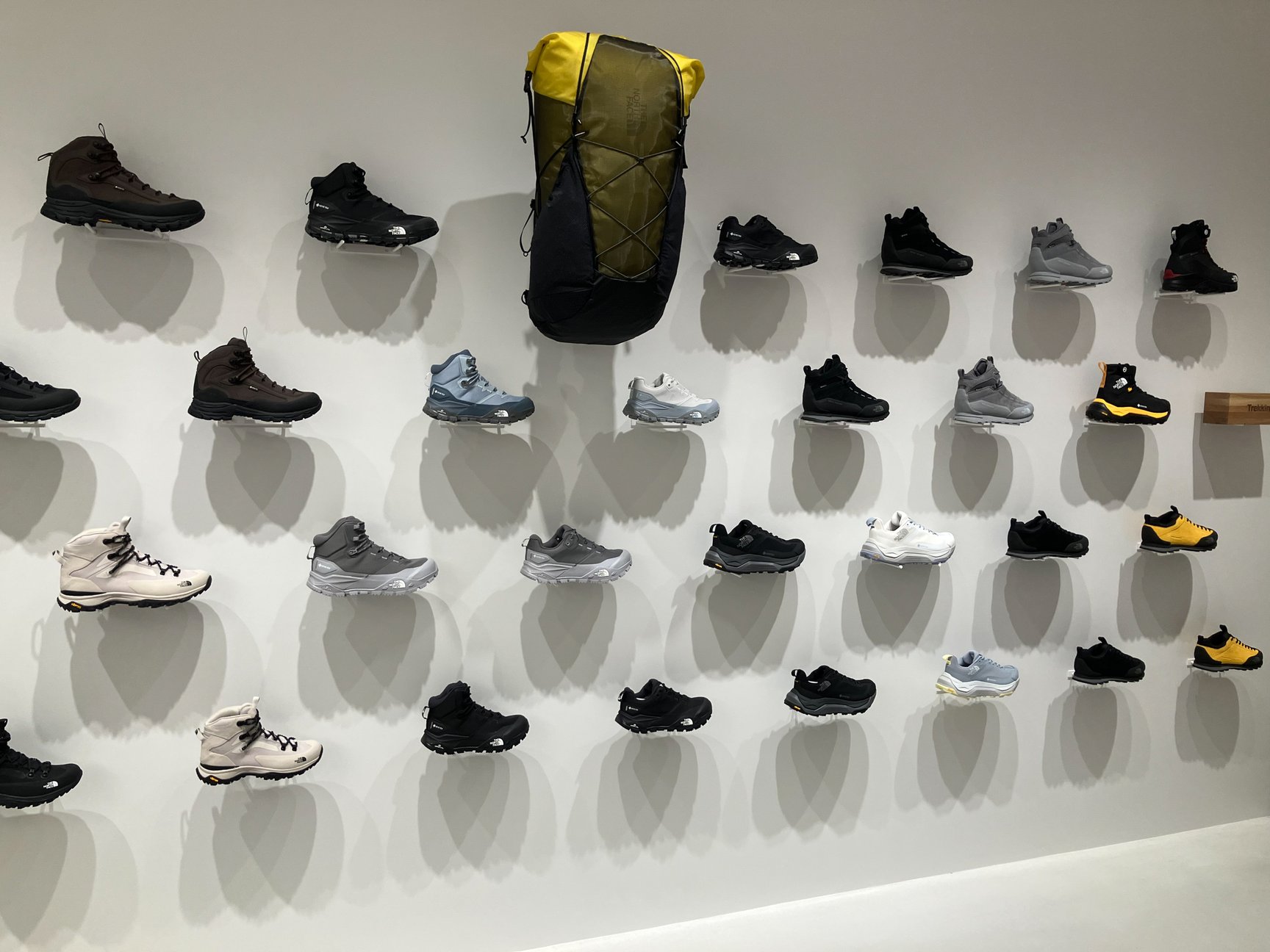 「ザ・ノース・フェイス フットウエア シンサイバシ」の店頭画像