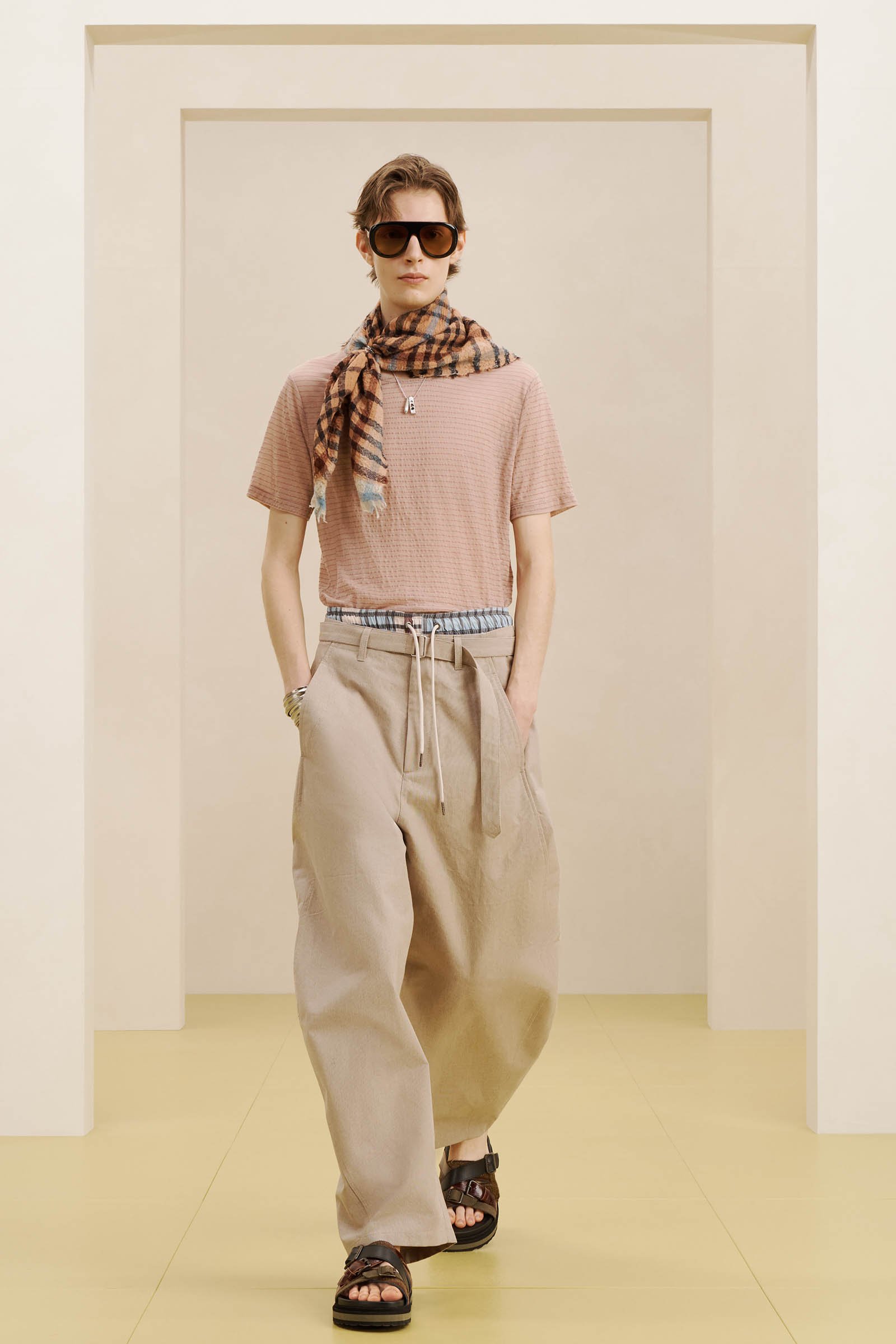 【画像】「ZARA SRPLS」新作コレクションの着用画像