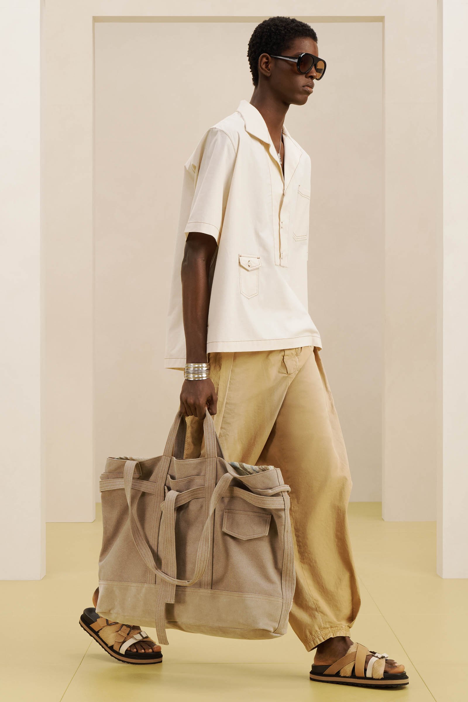 【画像】「ZARA SRPLS」新作コレクションの着用画像