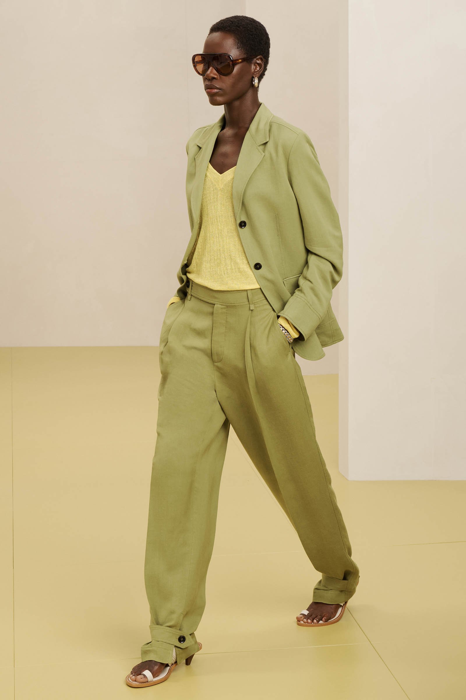 【画像】「ZARA SRPLS」新作コレクションの着用画像