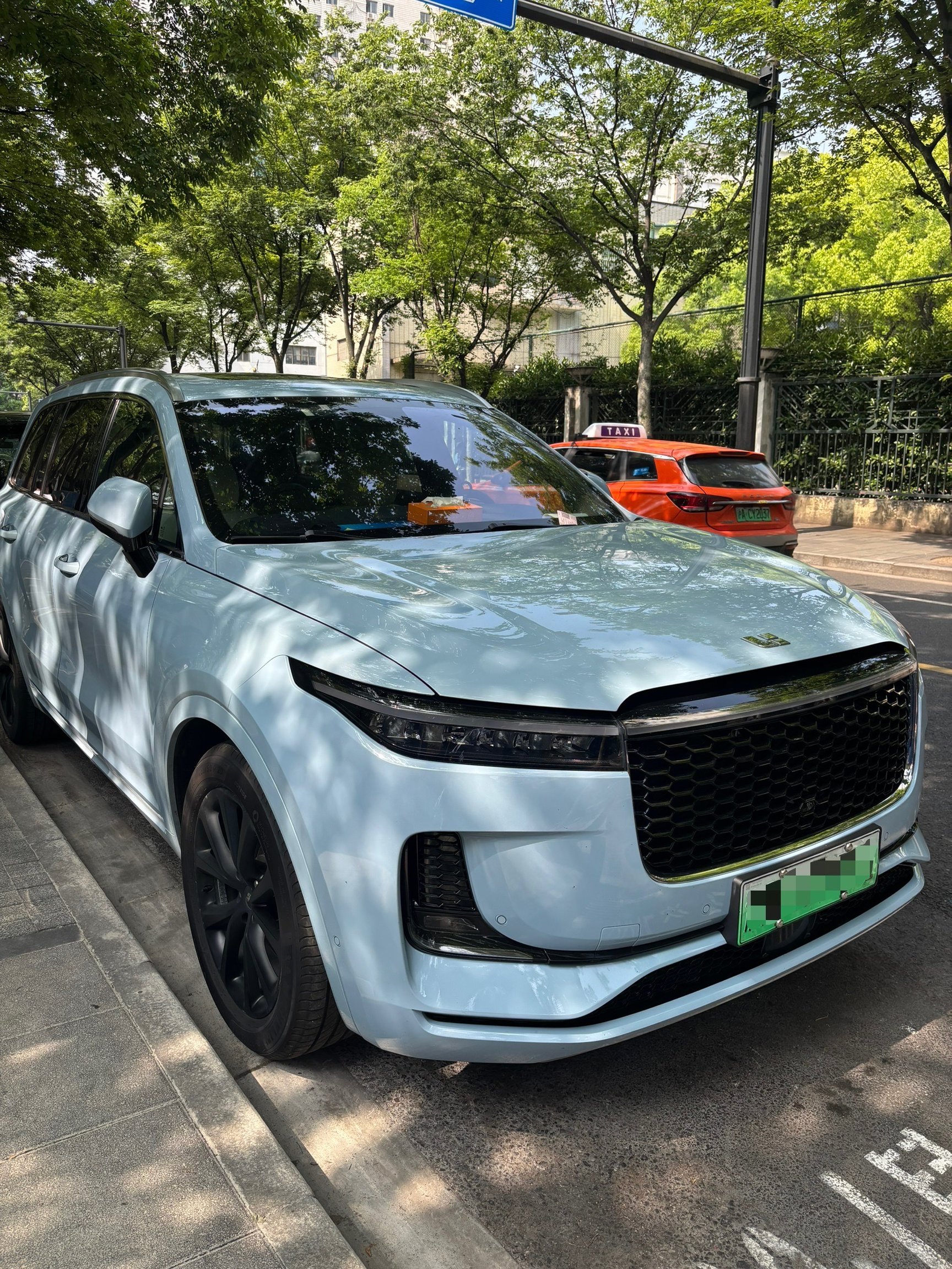 Li Autoの車画像