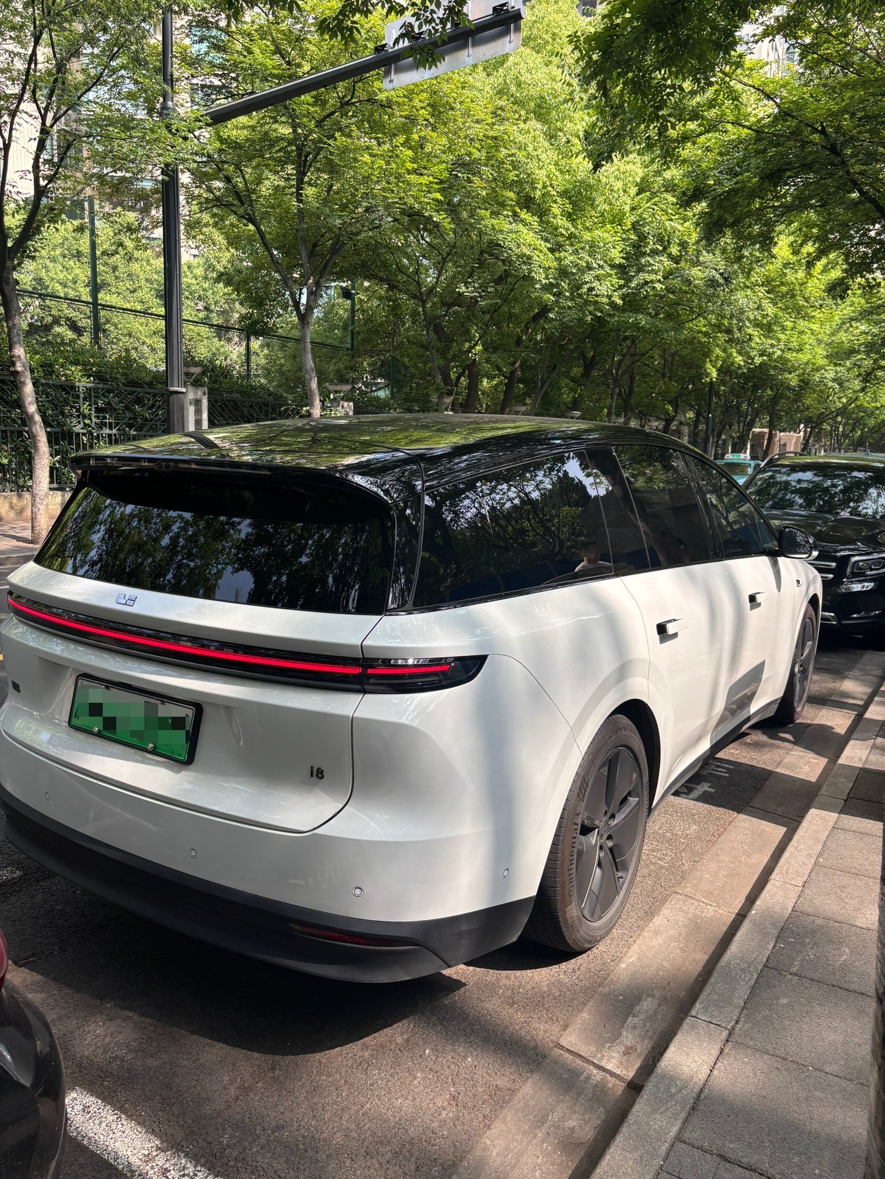 Li Autoの車画像