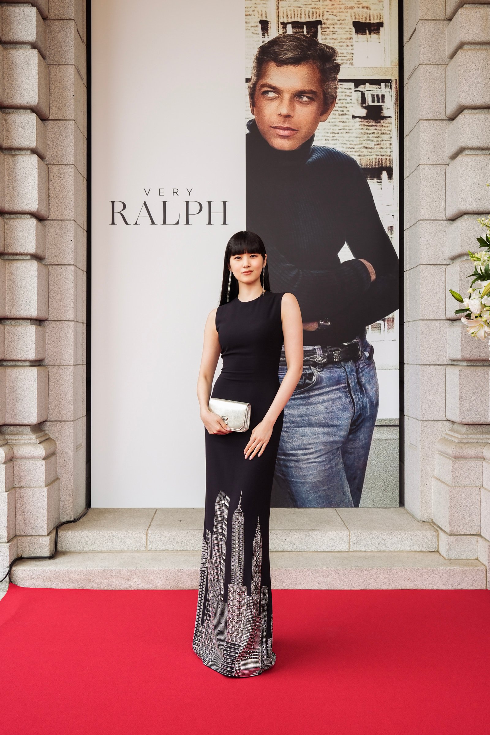 新井貴子