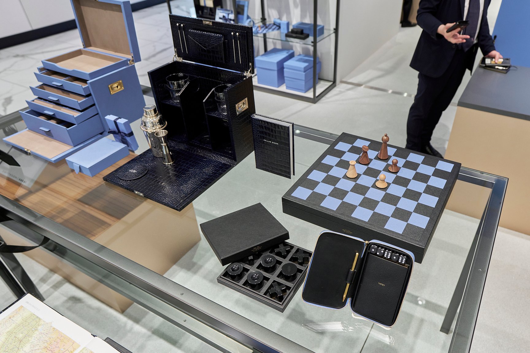 「スマイソン(SMYTHSON)」