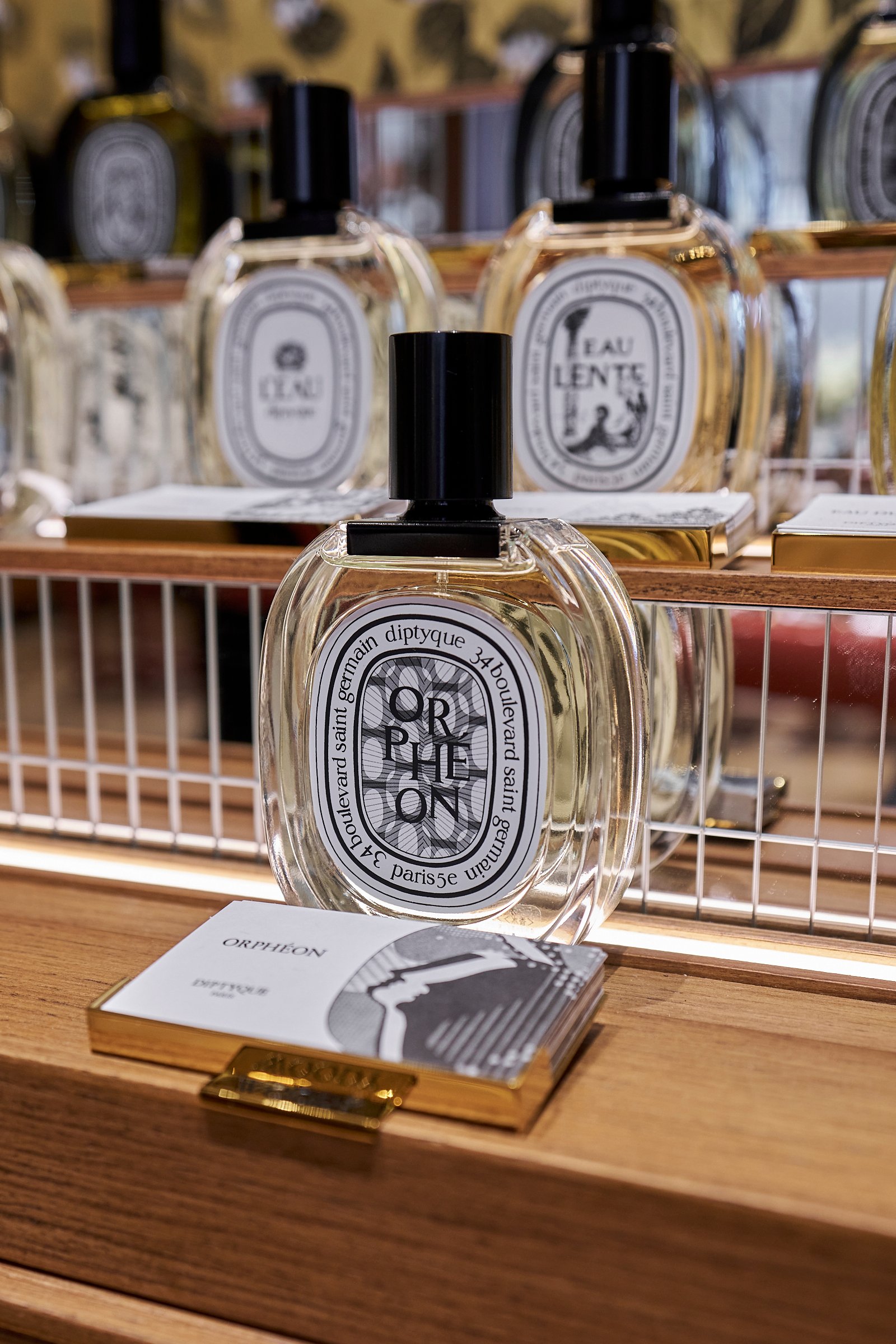 「ディプティック(DIPTYQUE)」