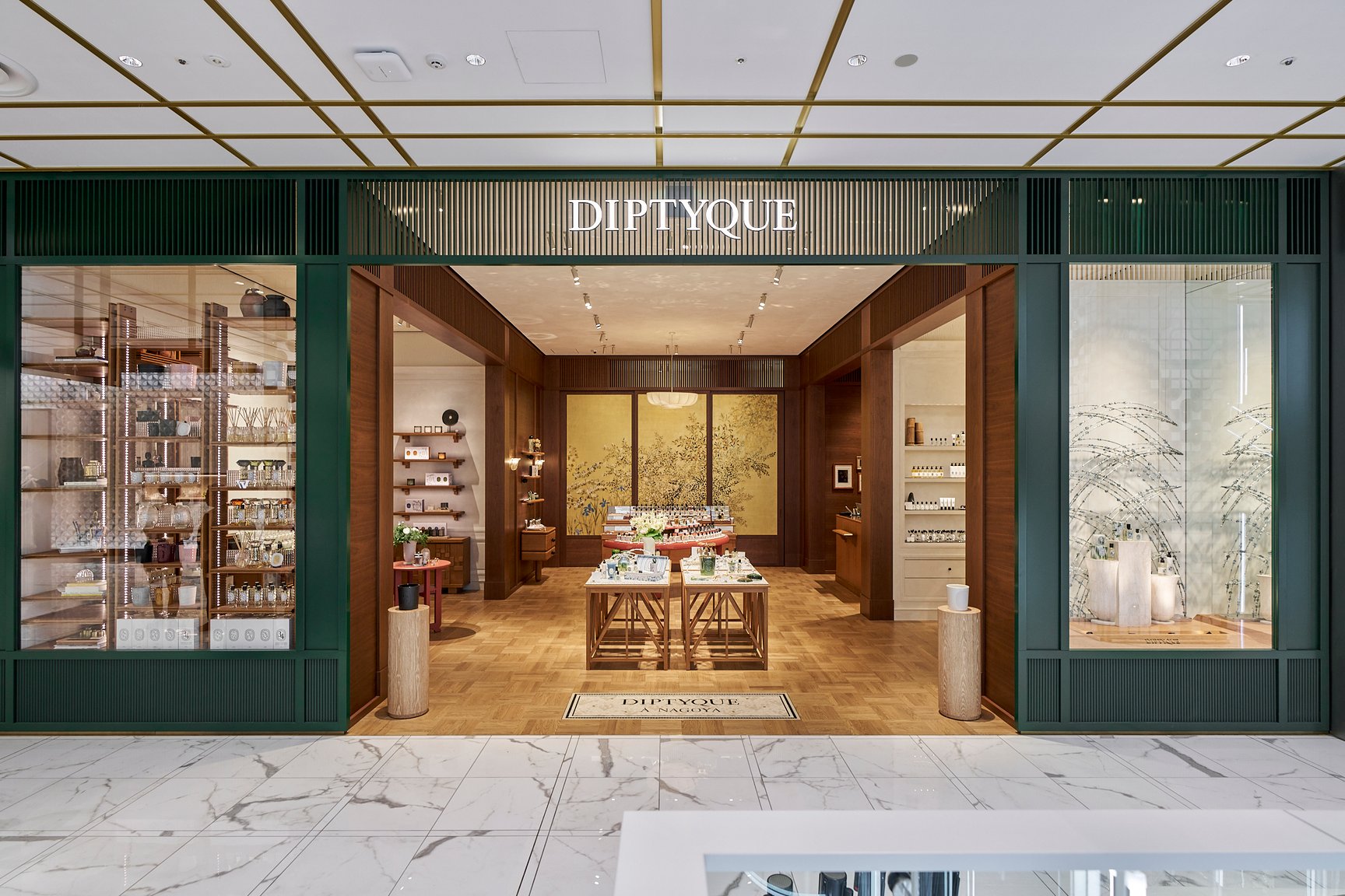 「ディプティック(DIPTYQUE)」