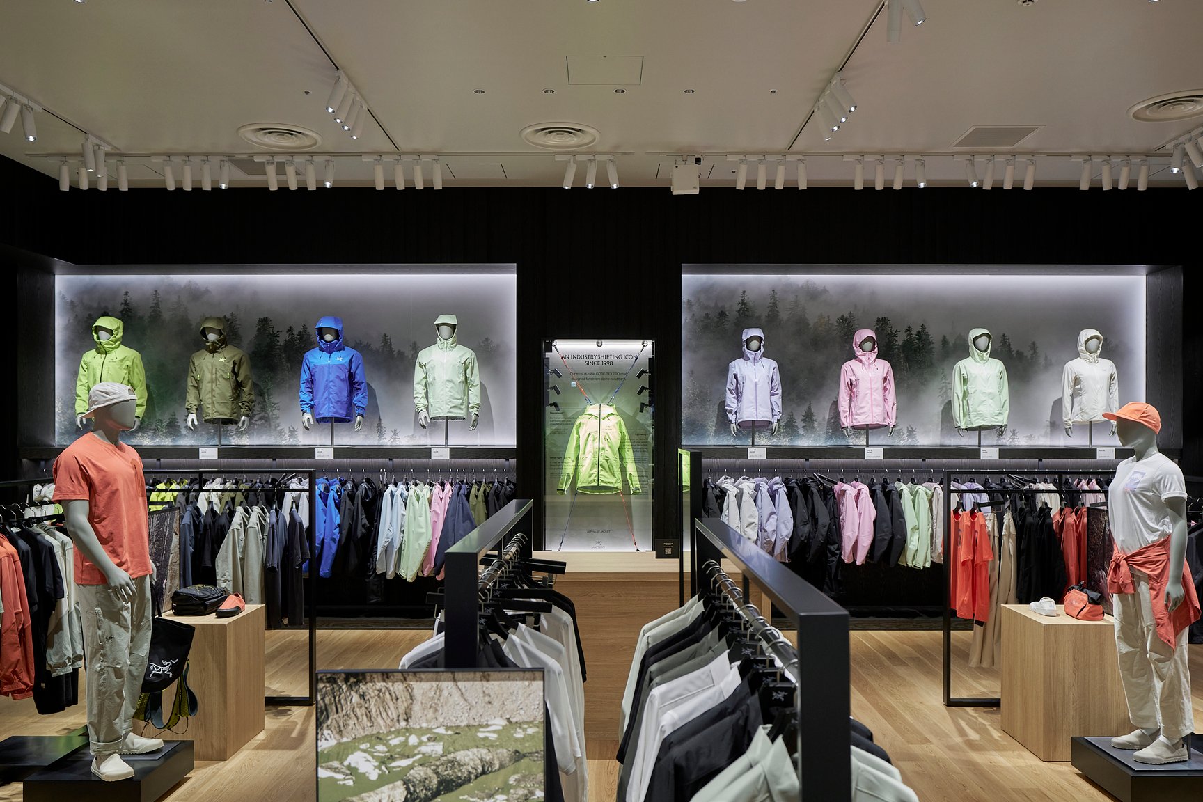 「アークテリクス(ARC’TERYX)」