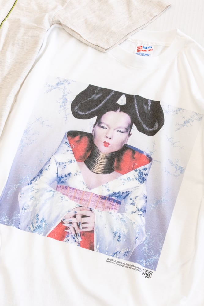 Tシャツ