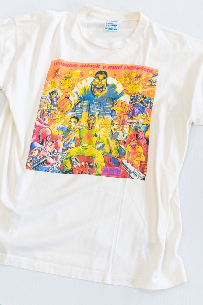 Tシャツ