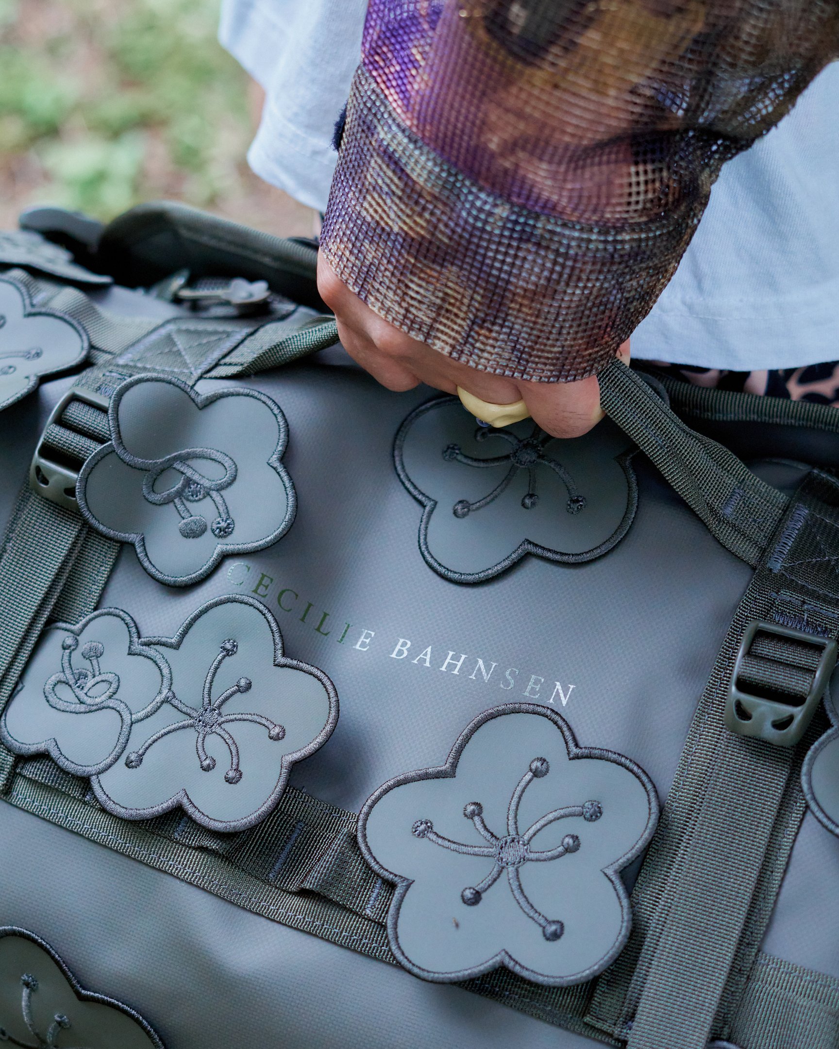 「ザ・ノース・フェイス(THE NORTH FACE)」と「セシリー バンセン(Cecilie Bahnsen)」のコラボバッグ