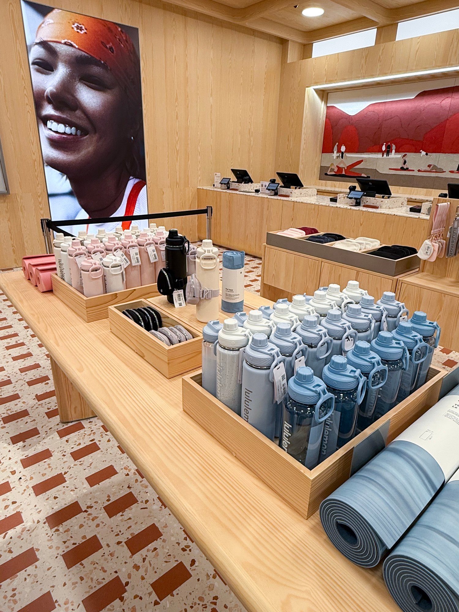 ルルレモンの店内