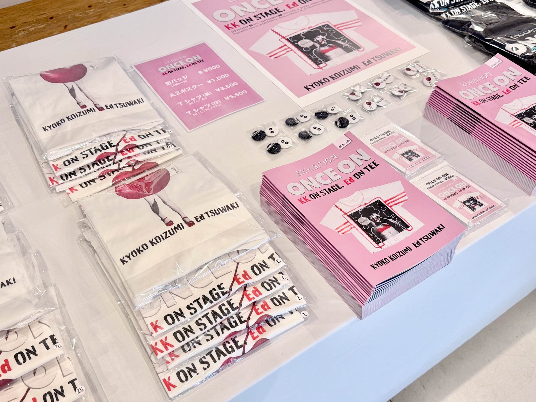 同展限定のオリジナルグッズ
