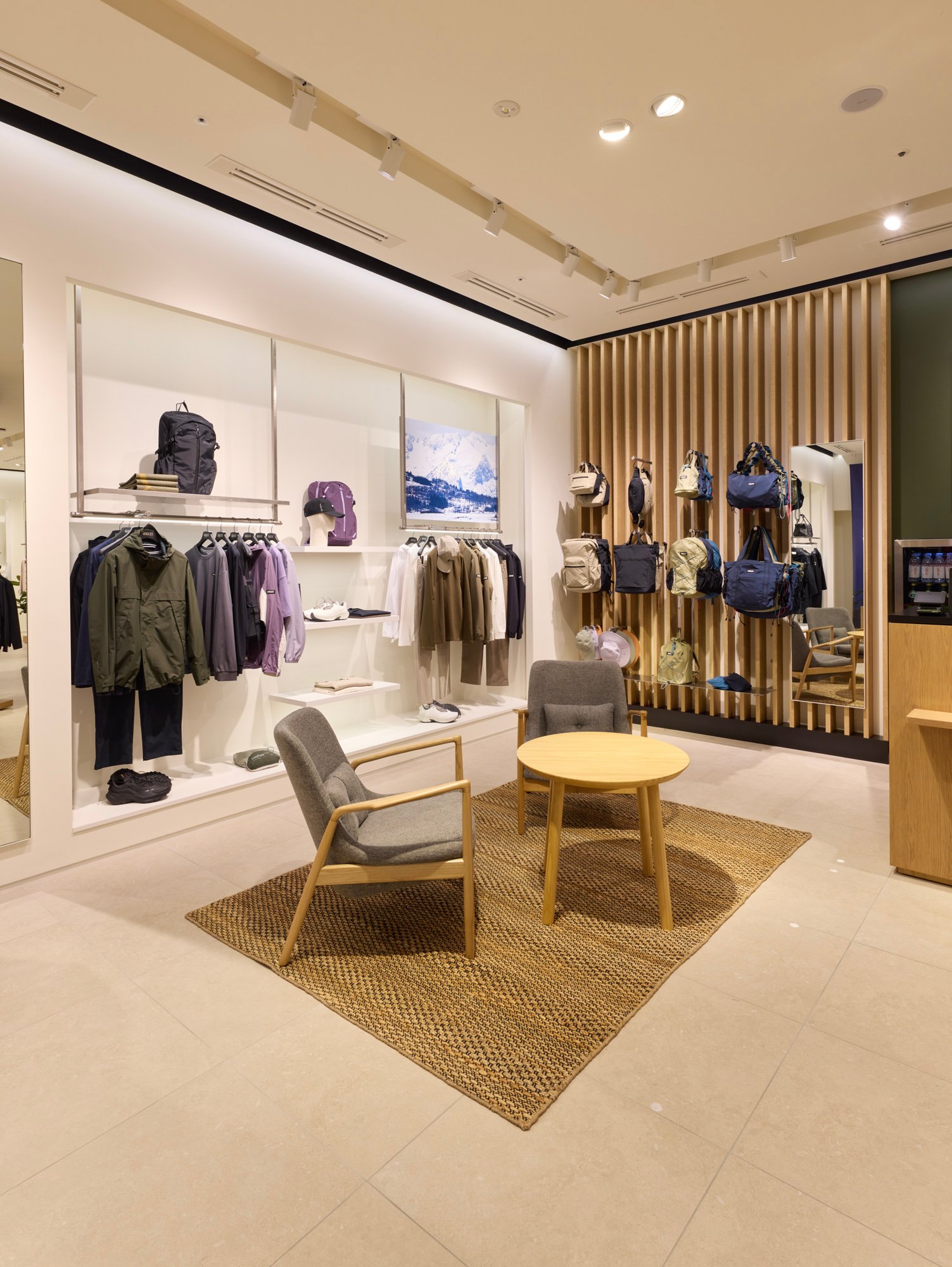 エーグルの店内