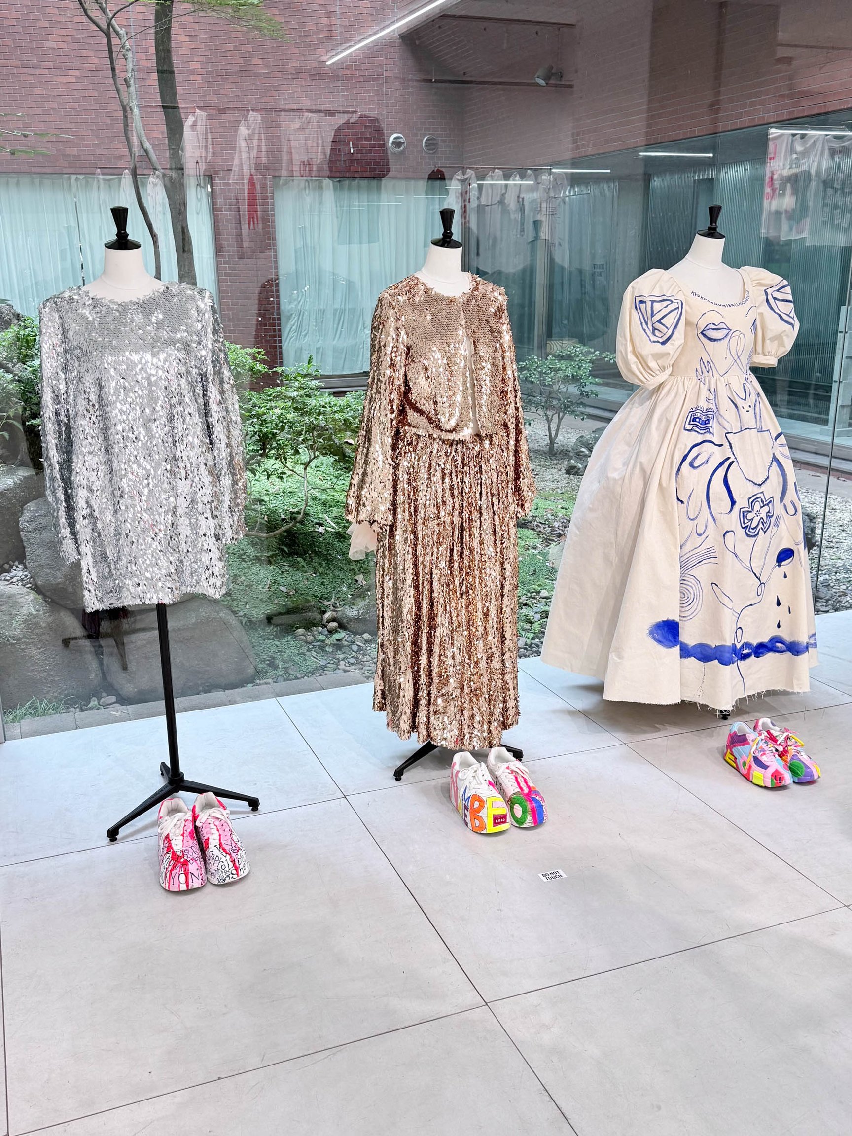 「ONCE ON - KK ON STAGE, Ed ON TEE -」展示作品