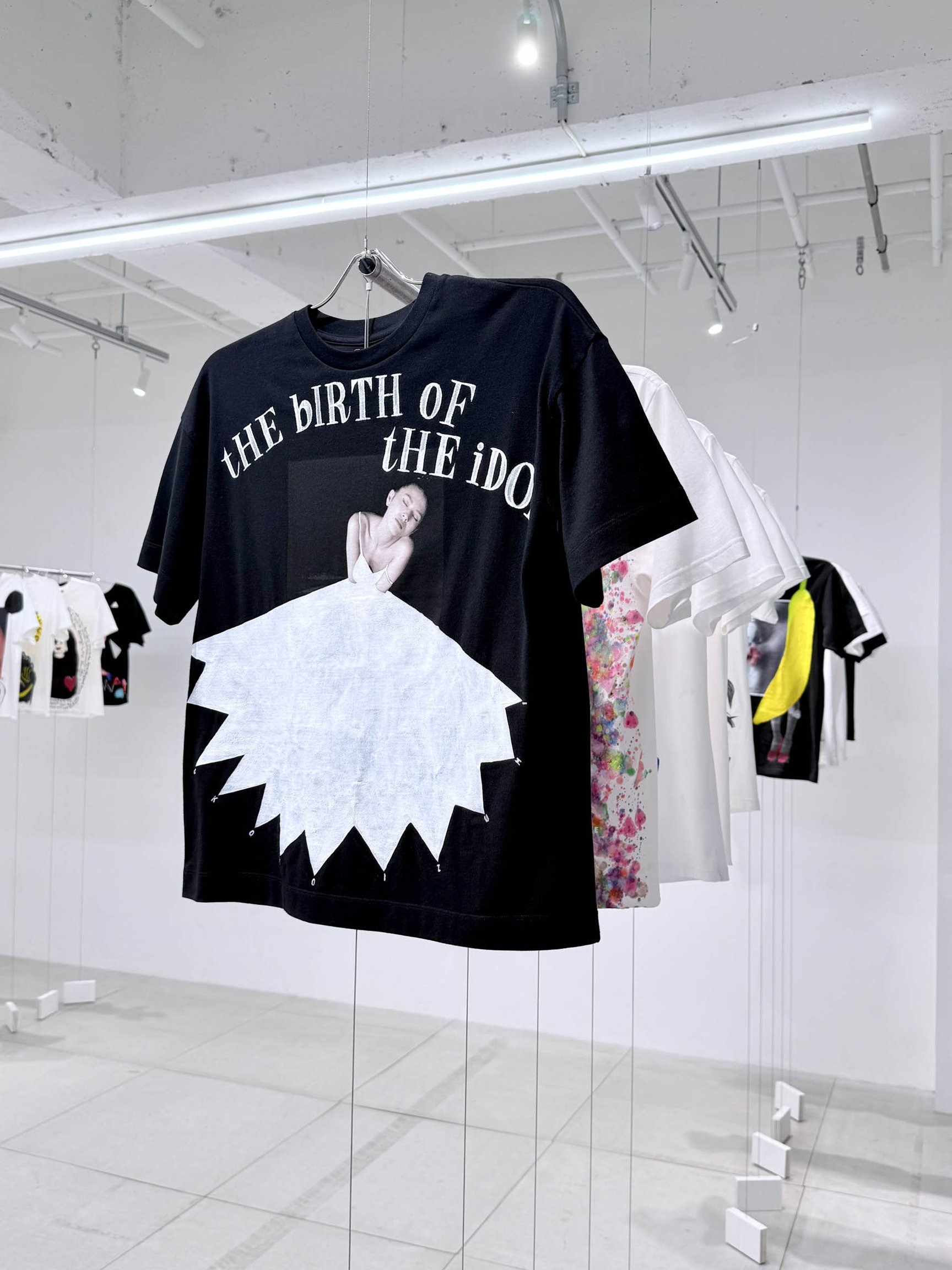 「ONCE ON - KK ON STAGE, Ed ON TEE -」展示作品