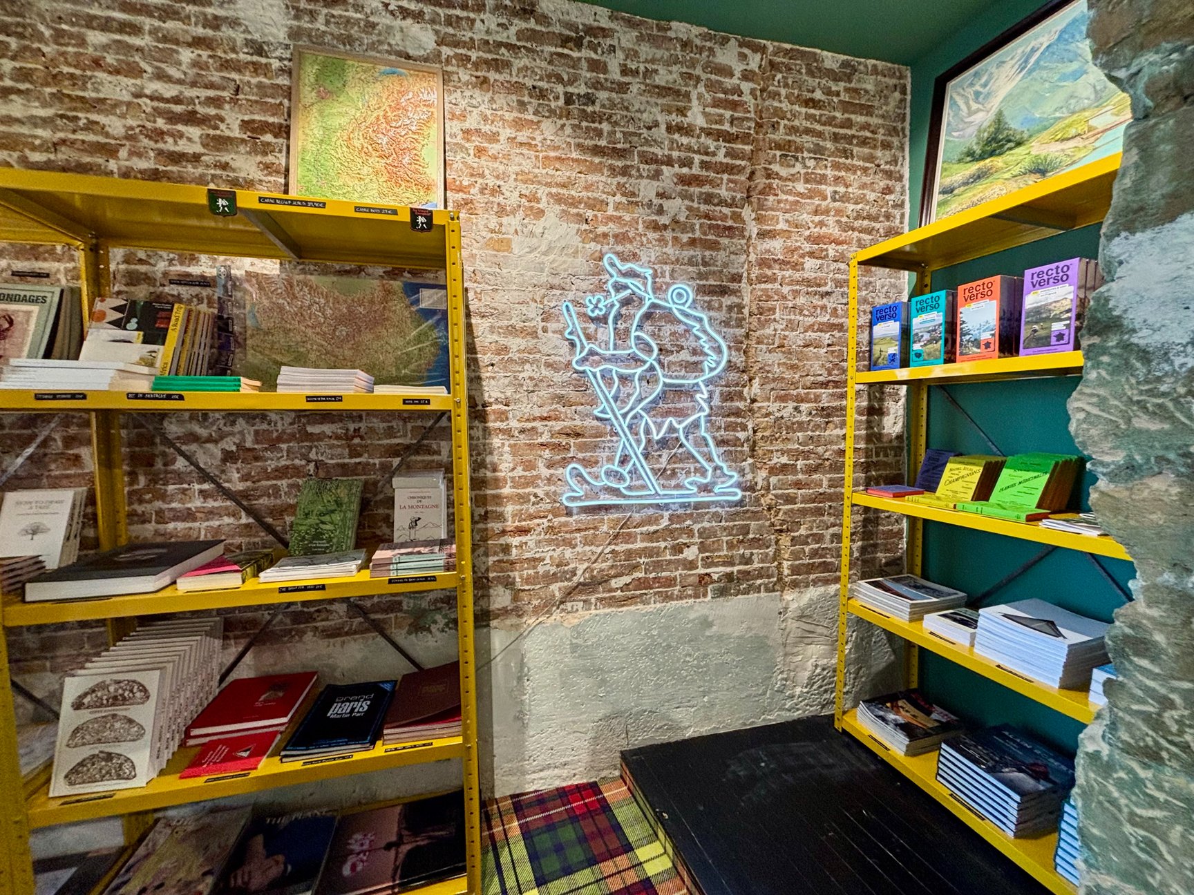 オ・ヴュー・カンプール・コンジェ・ペイエの店舗画像