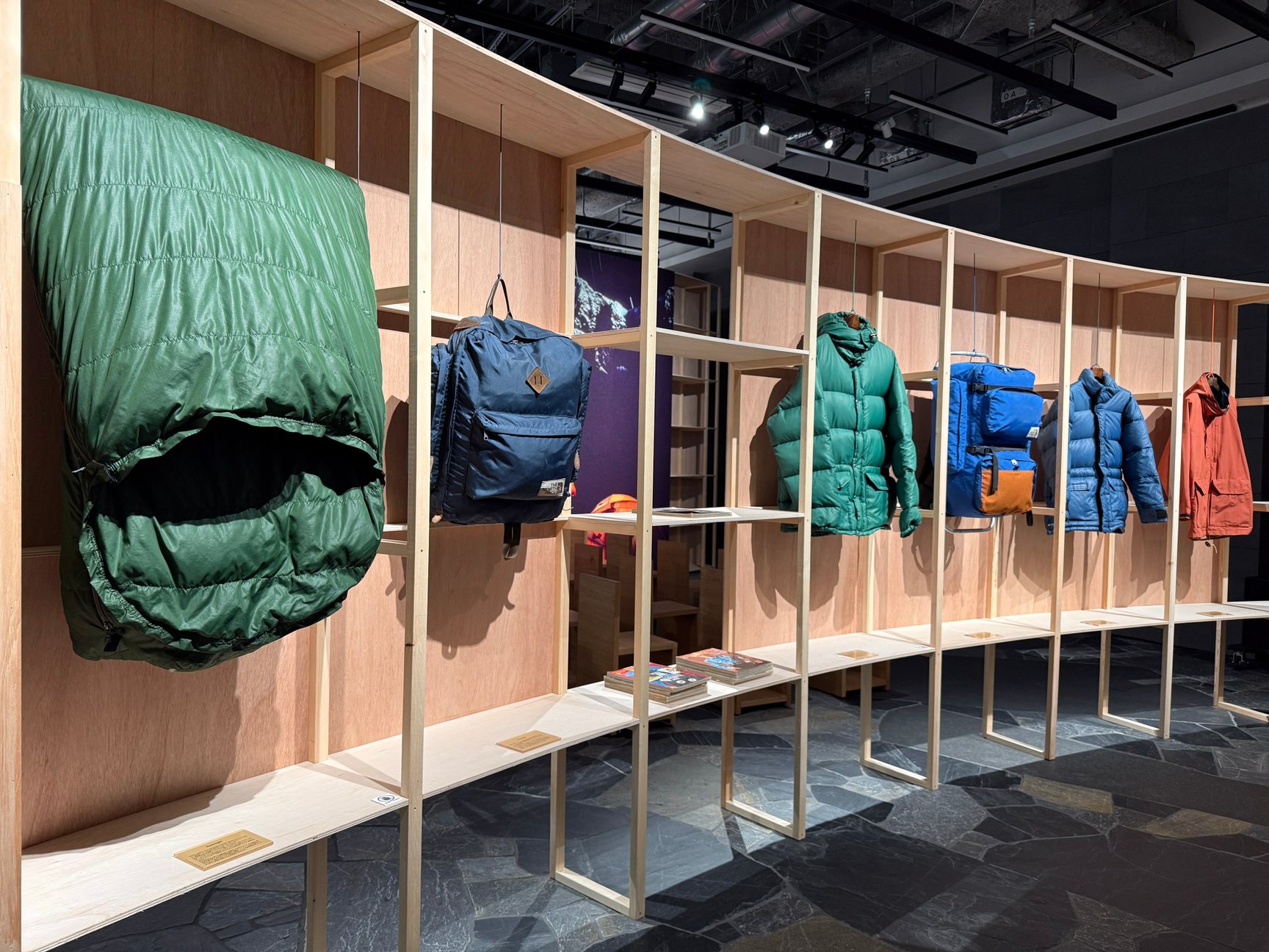 ザ・ノース・フェイスの展示