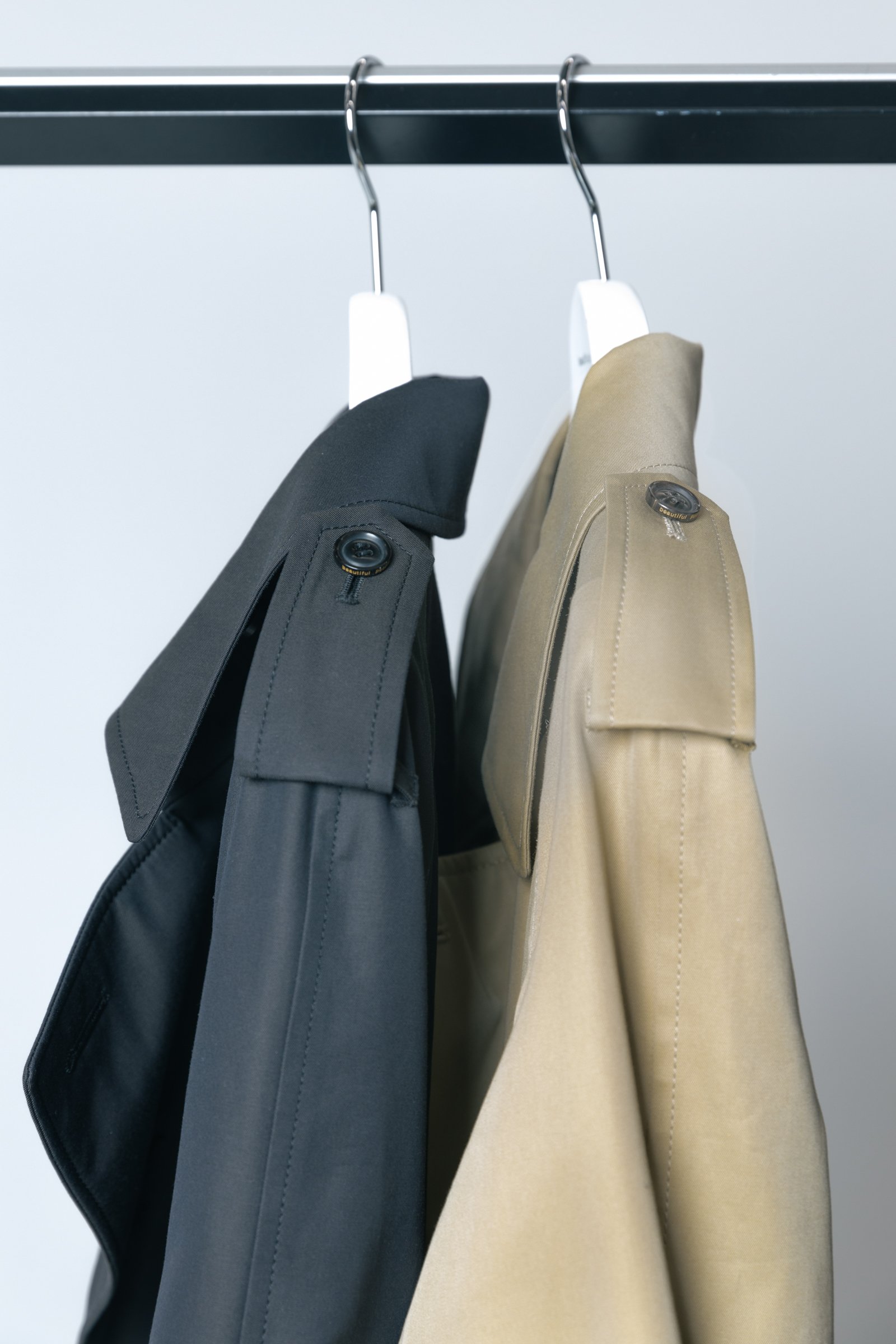 「ビューティフルピープル」トレンチコート