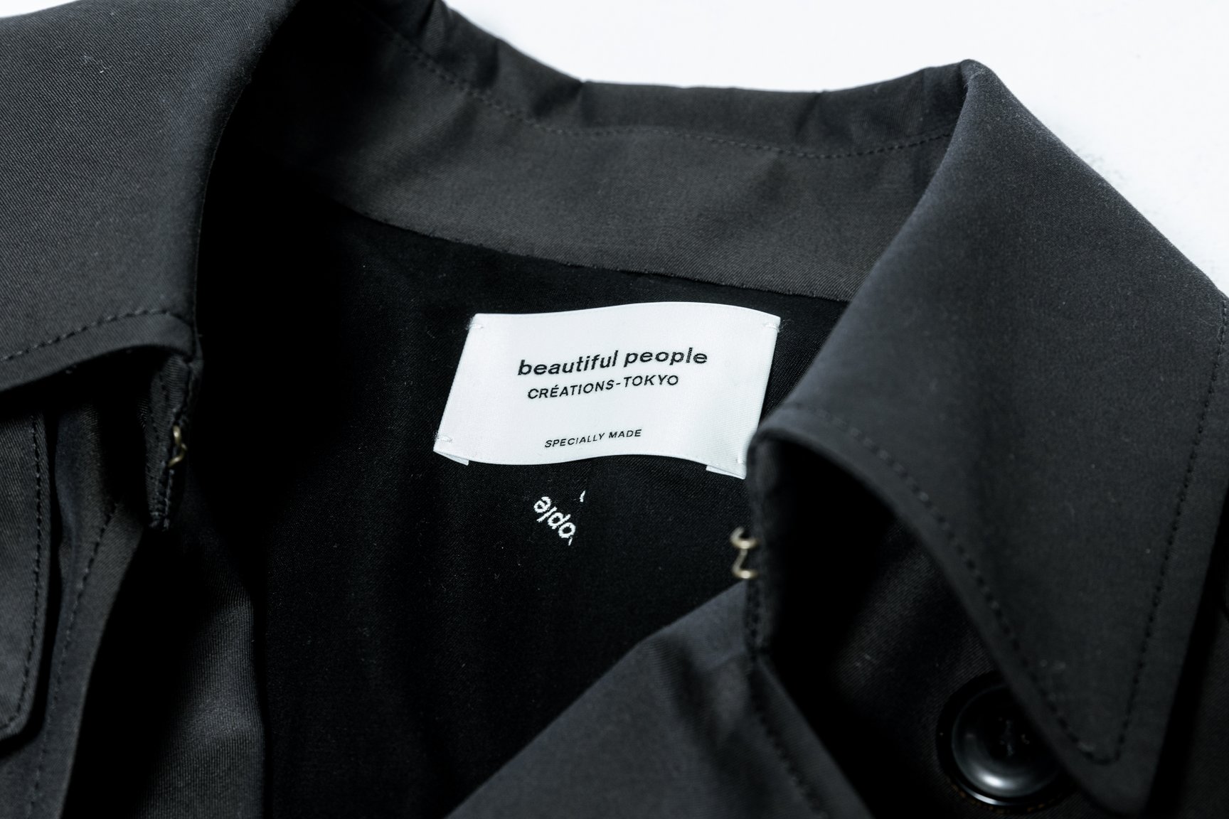 「ビューティフルピープル」トレンチコート