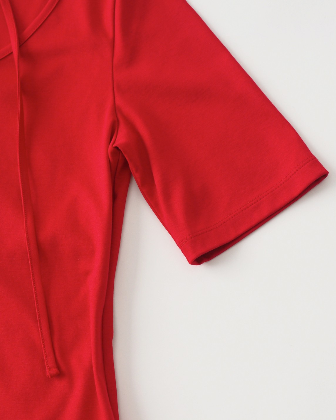 コトナ ホルダーネックティー