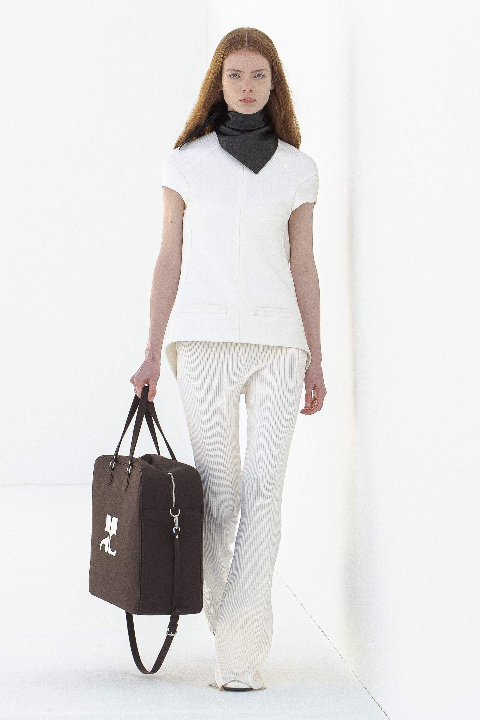 「クレージュ」2021年秋冬コレクション