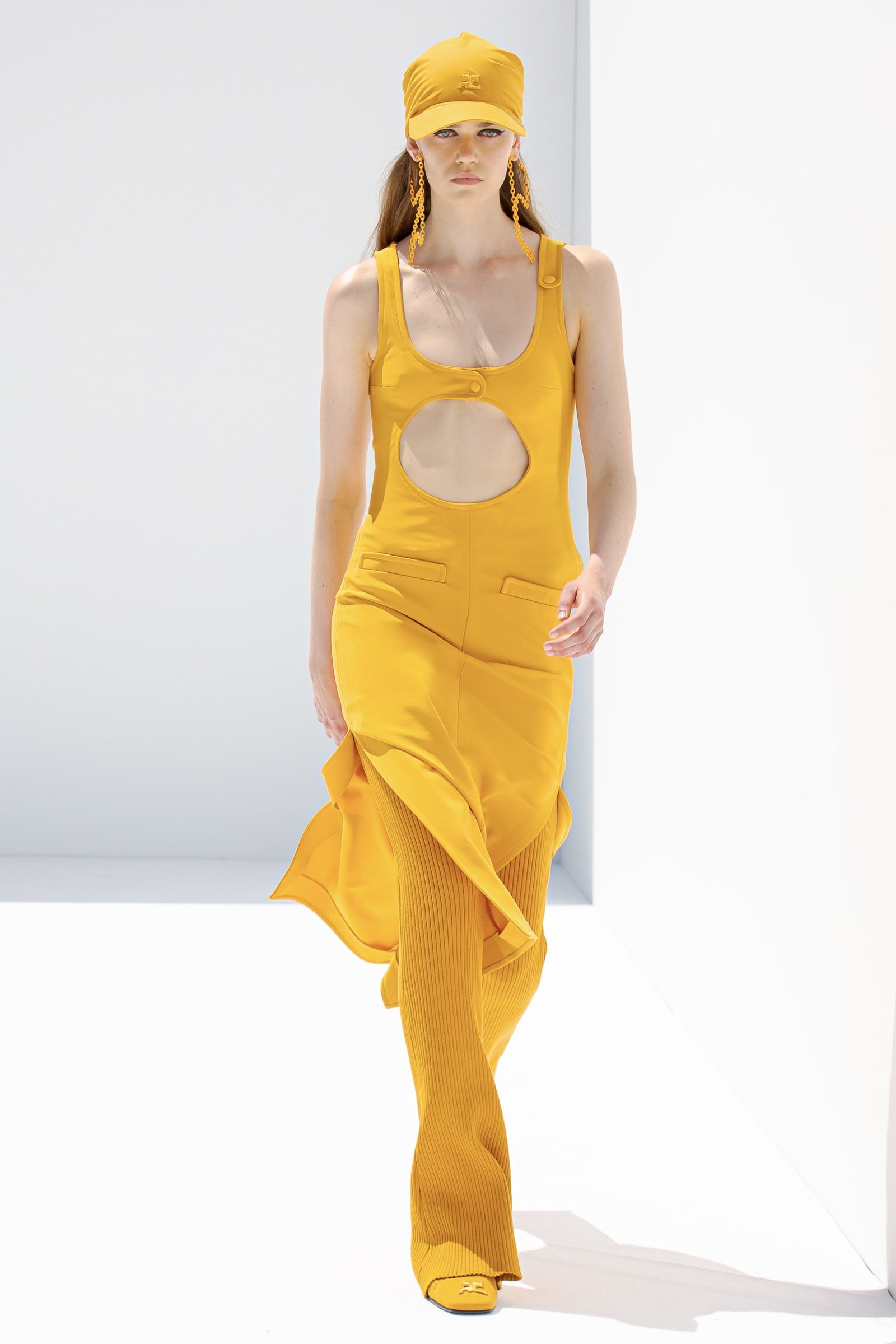 「クレージュ」2022年春夏コレクション