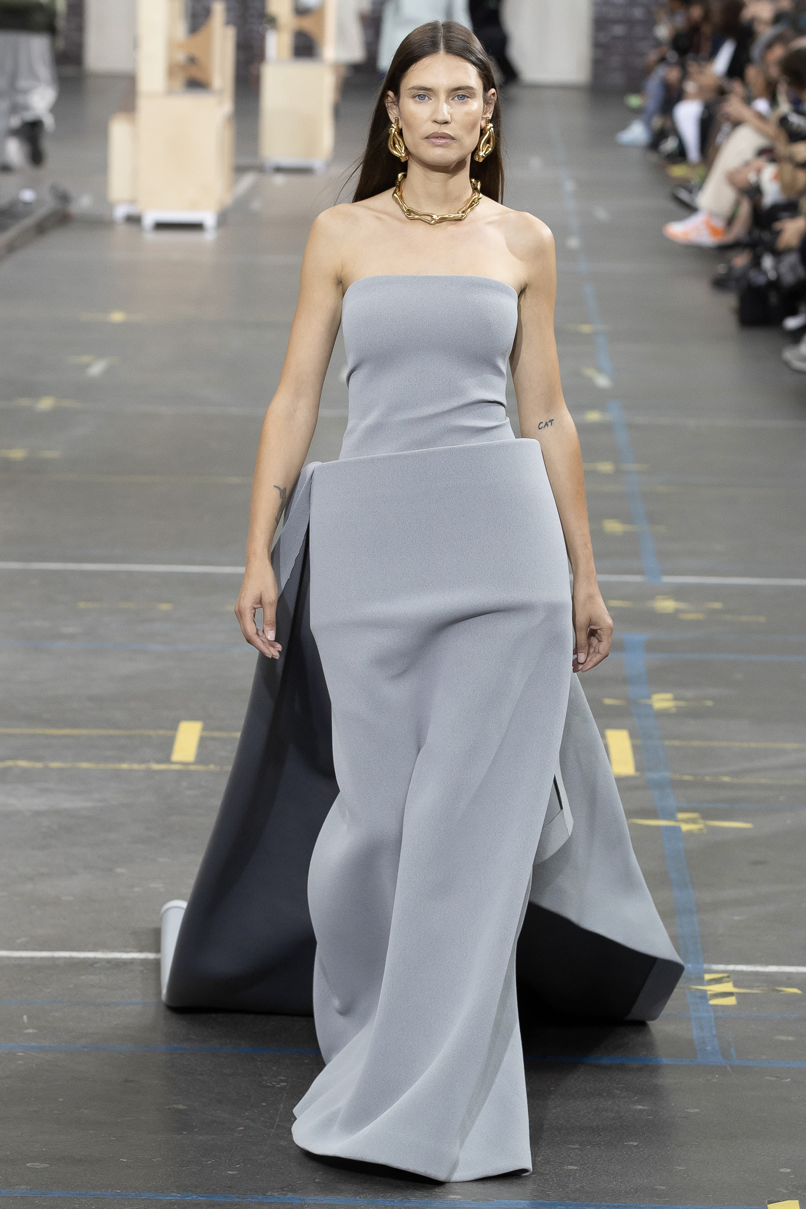 オフホワイト 2021年秋冬コレクション