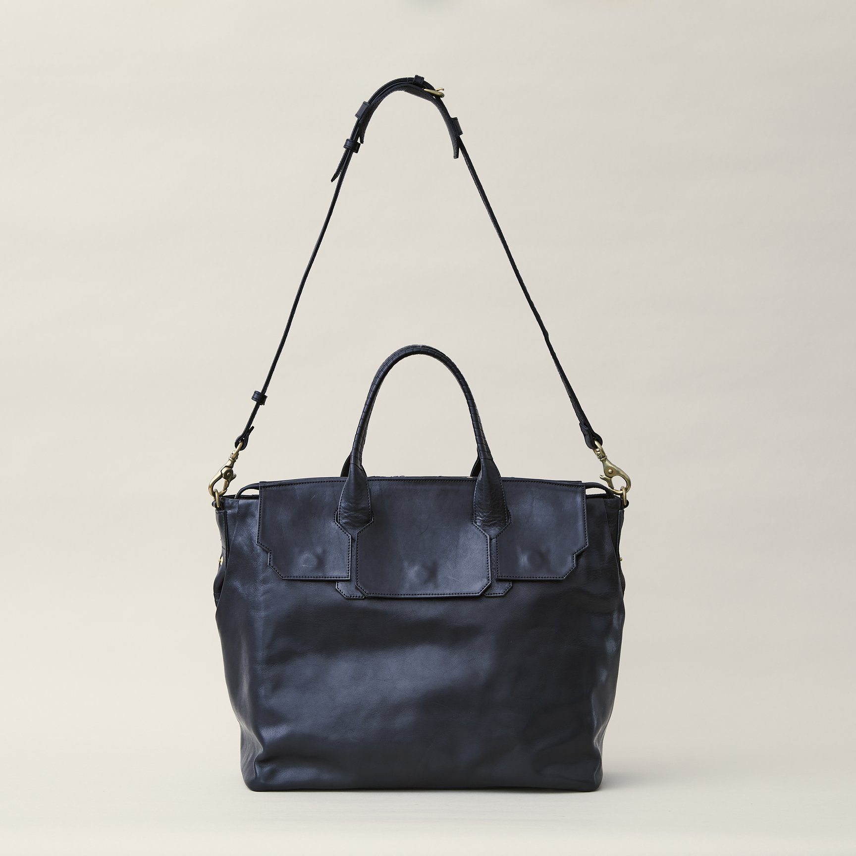 ボストンバッグ「key hole boston」