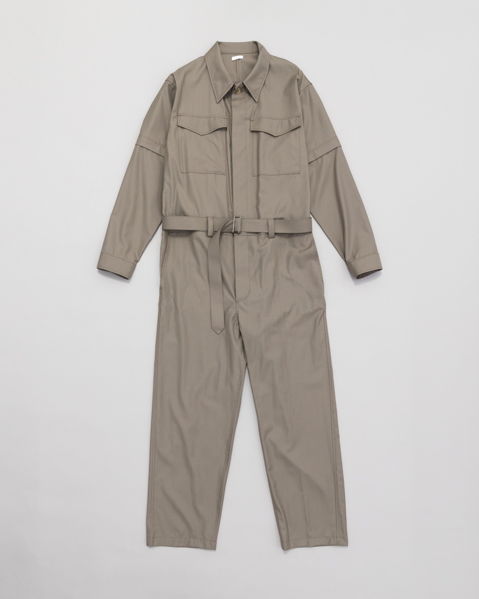 シーオールのベージュのオールインワン