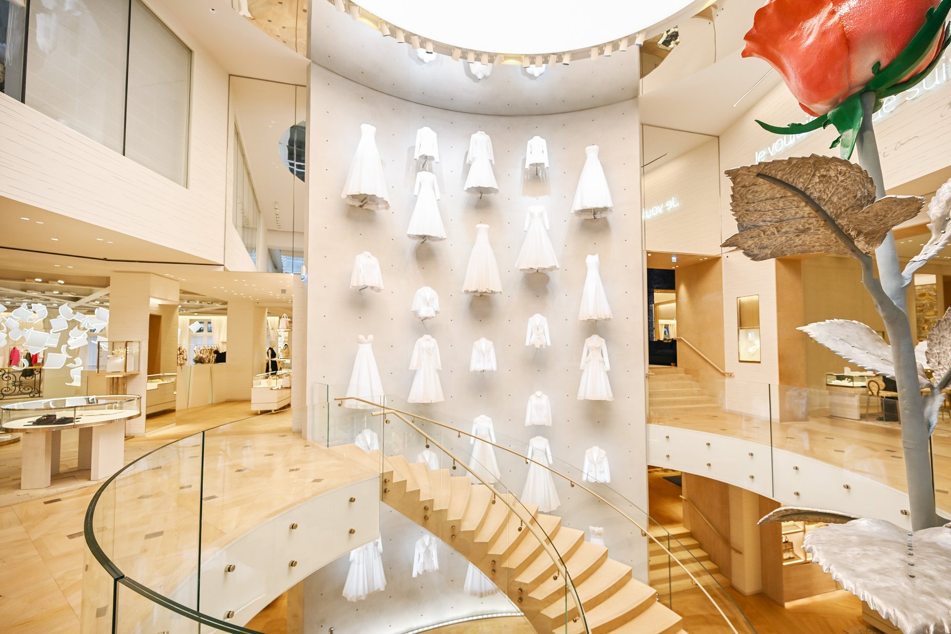 ディオールのパリ本店