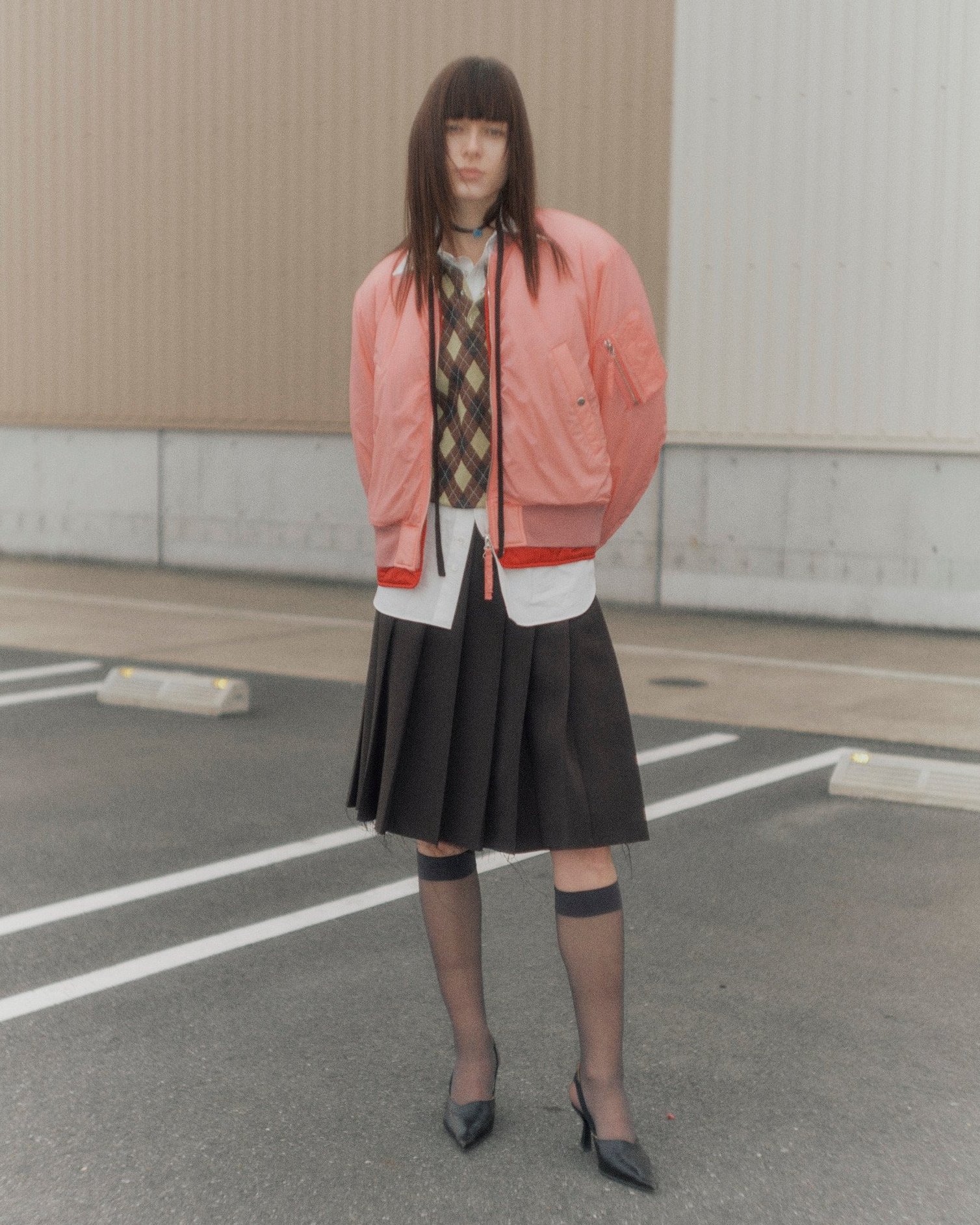 ジェーンスミスの洋服を着た女性モデル