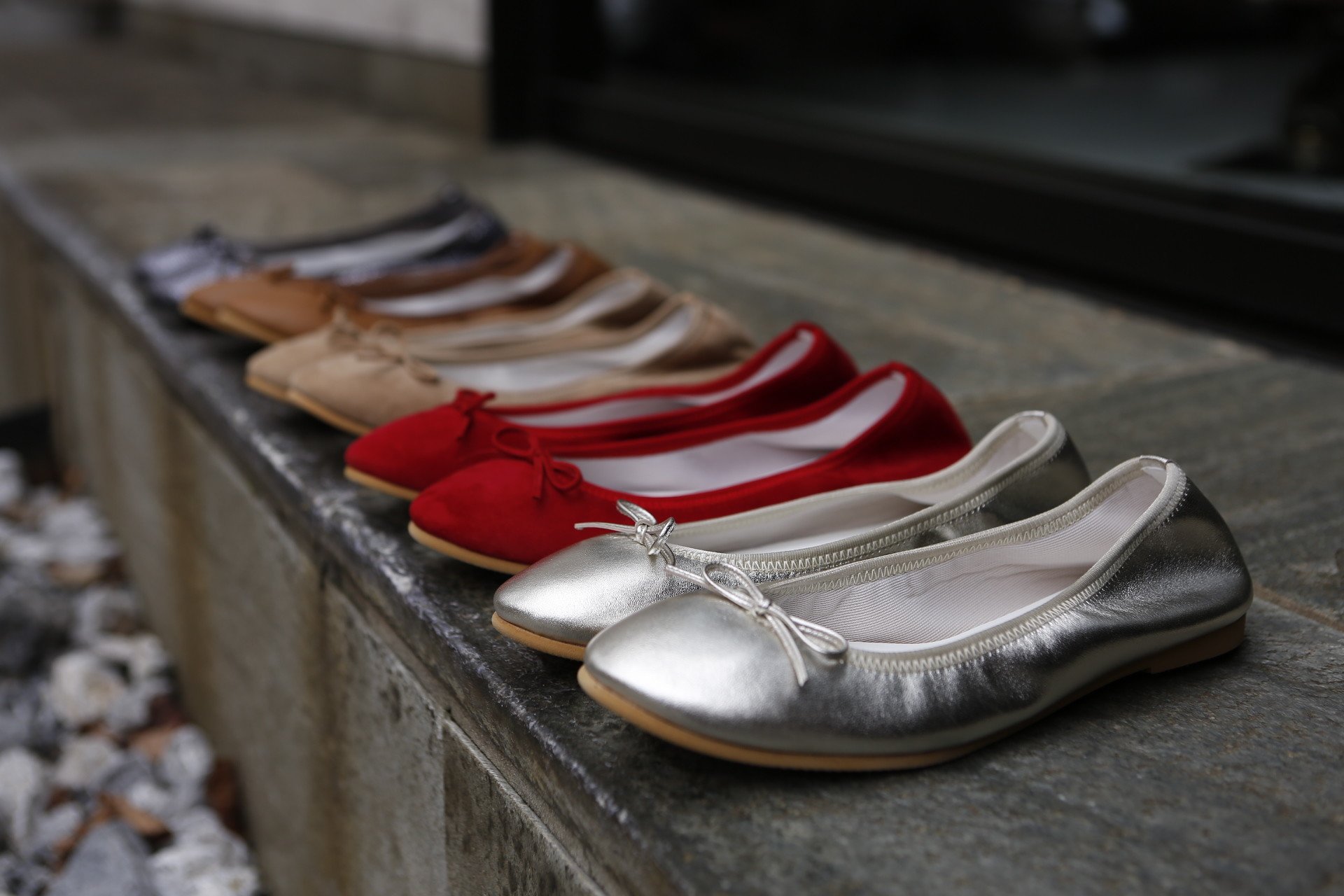 熟練の靴職人が作るバレエシューズを80色展開「クルン トウキョウ」がデビュー