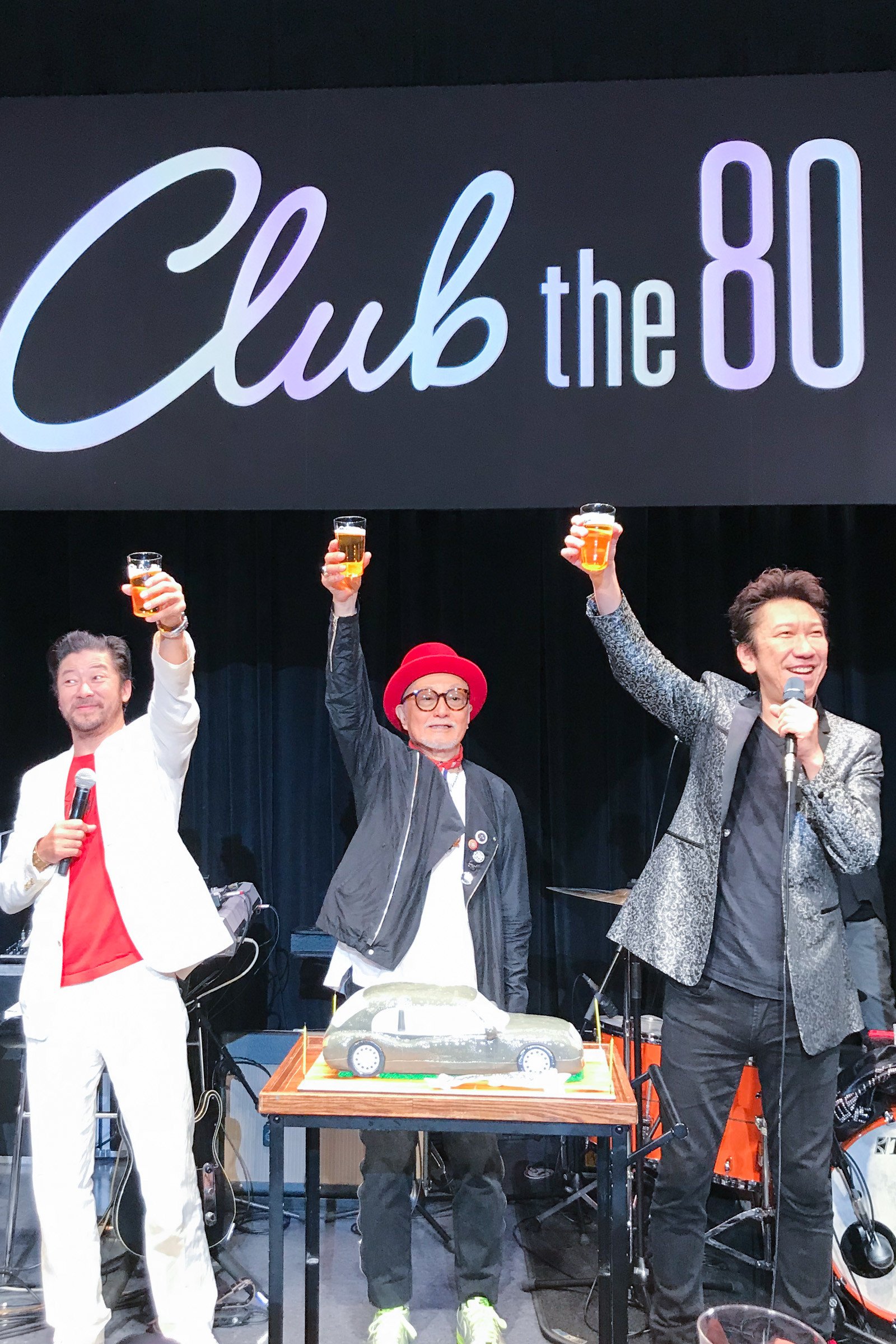 菊池武夫80歳 バースデーパーティーで布袋寅泰や浅野忠信らが音楽で祝福
