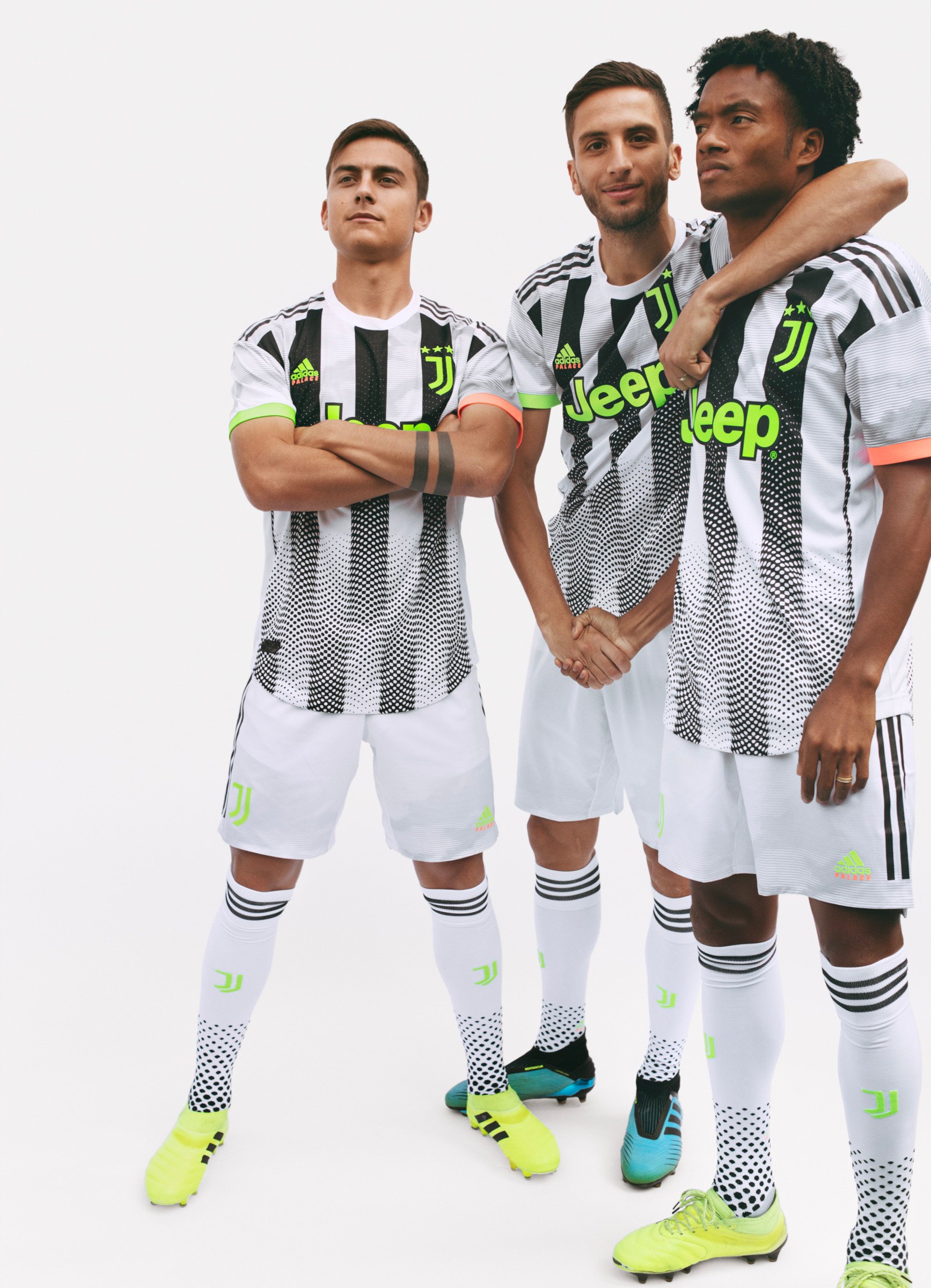 ユベントスユニフォームpalace オーセンティック 19/20