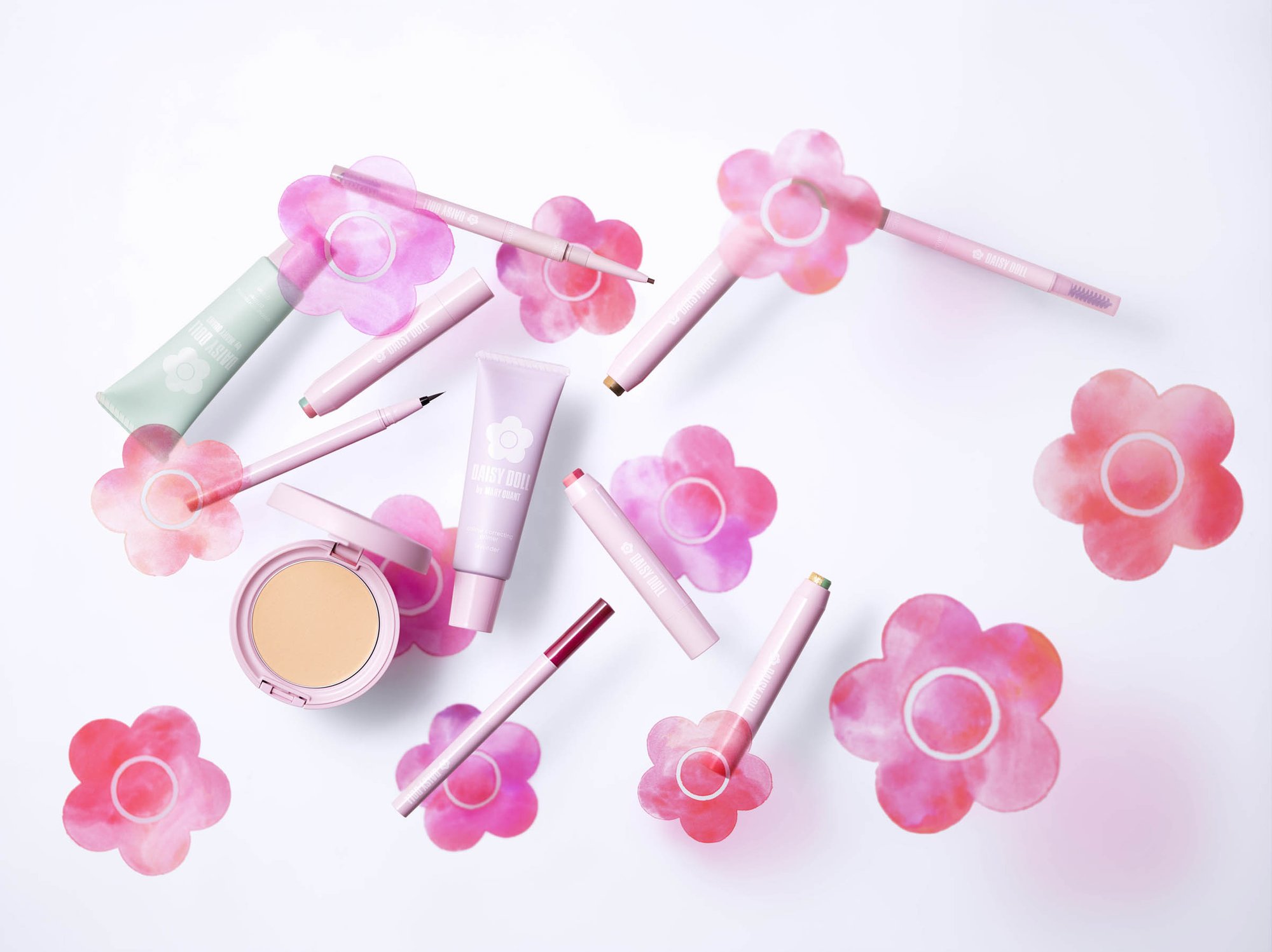 マリークヮント姉妹ブランド デイジードール バイ マリークヮント がデビュー デイジーマークがピンクに