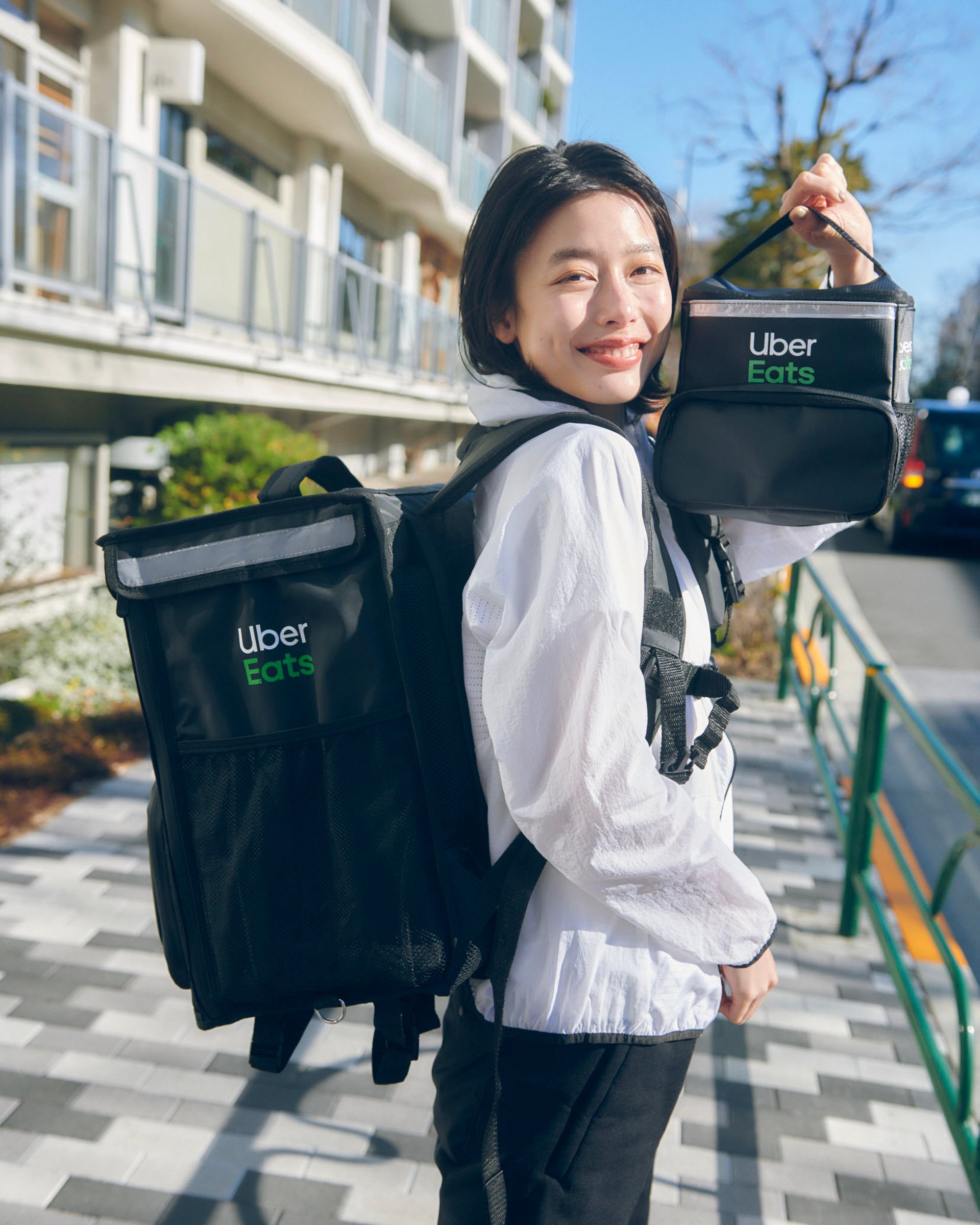 Uber Eats 配達用バッグ型 Big Pouch Book Specia… - ポーチ