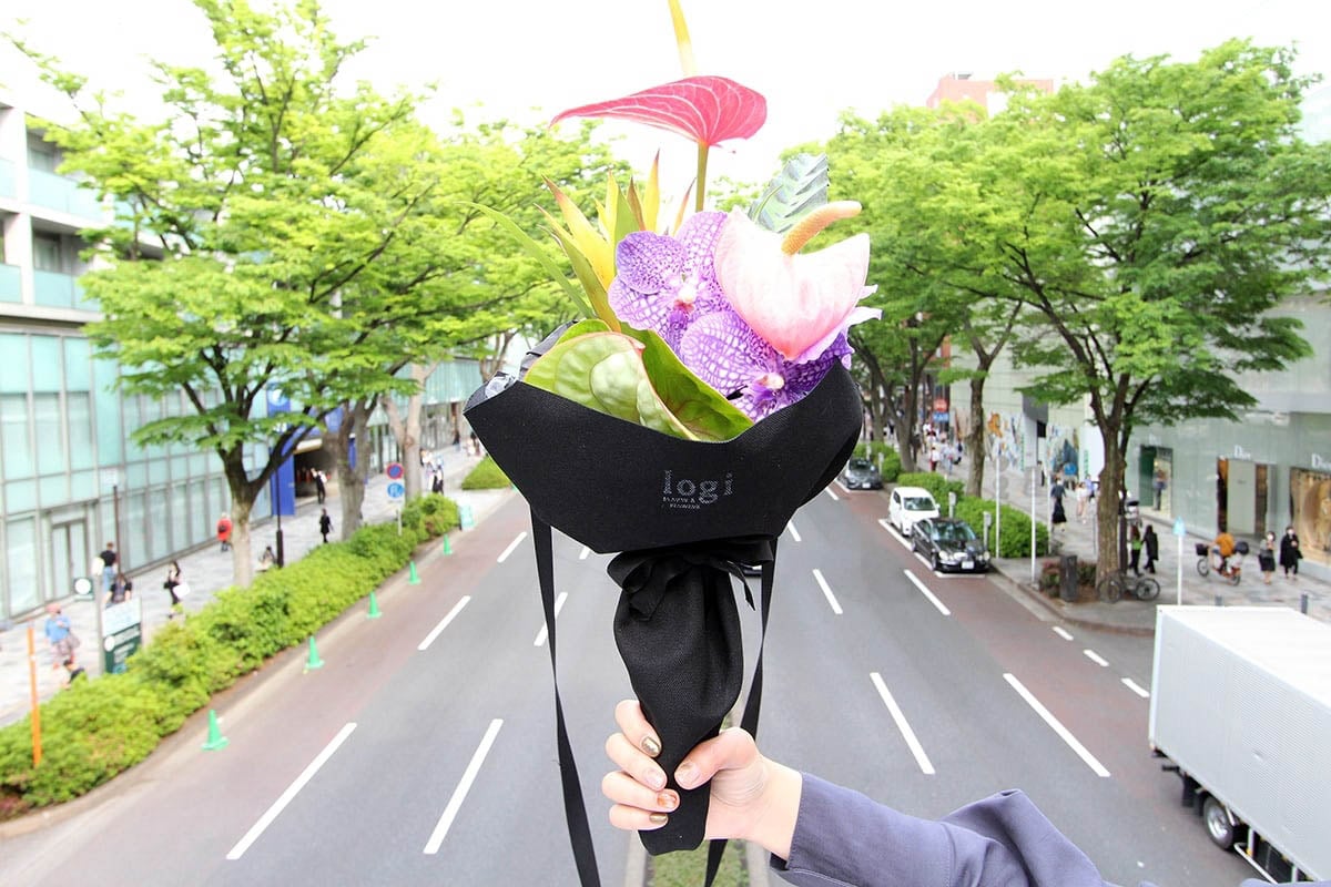 花と街 表参道 原宿のフローリストが贈る 街に映えるブーケ Logi Plants Flowers 花と街 表参道 原宿のフローリストが贈る 街に映えるブーケ Logi Plants Flowers