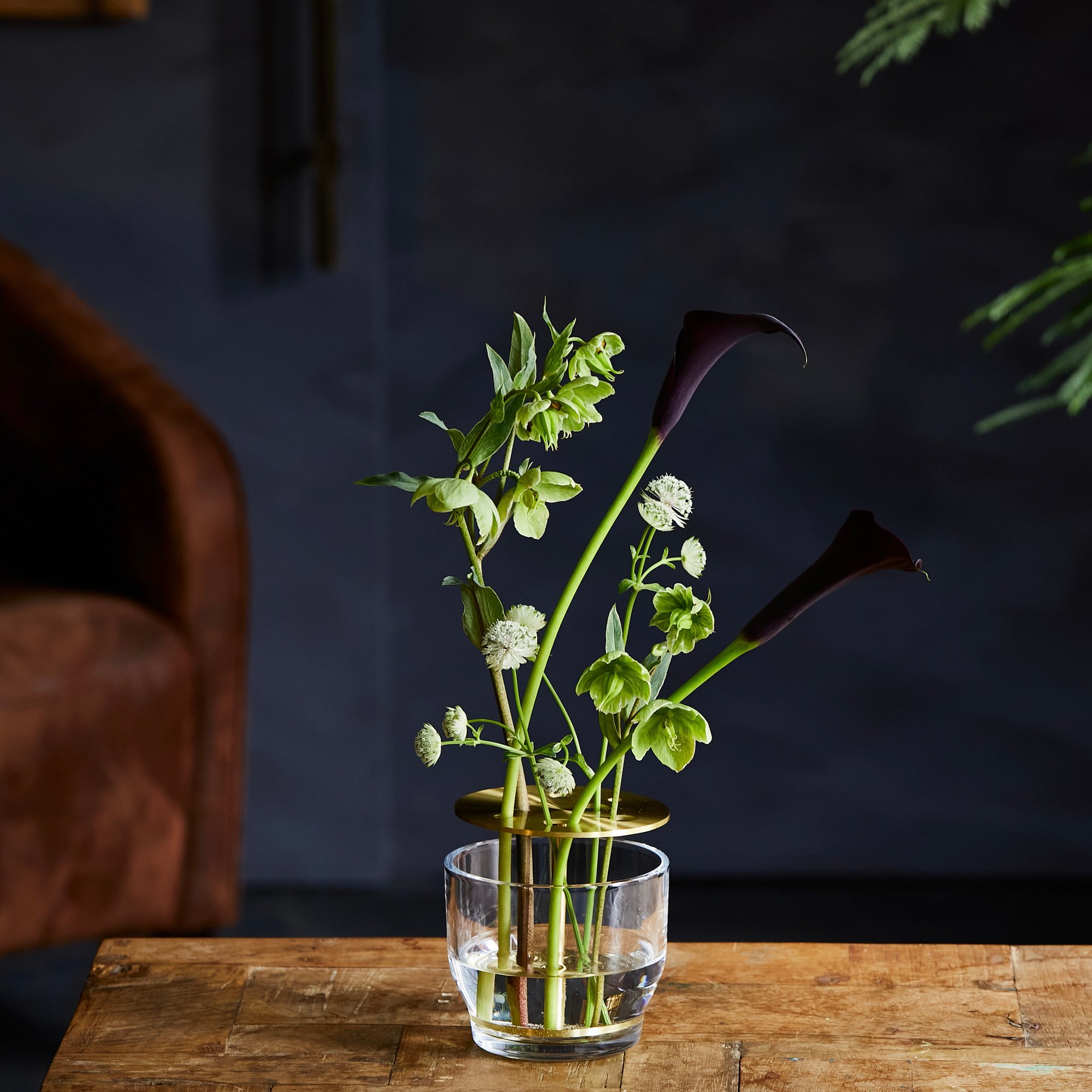 青山フラワーマーケット フラワーベース専門のオンラインショップをオープン 約150種類のアイテムを販売