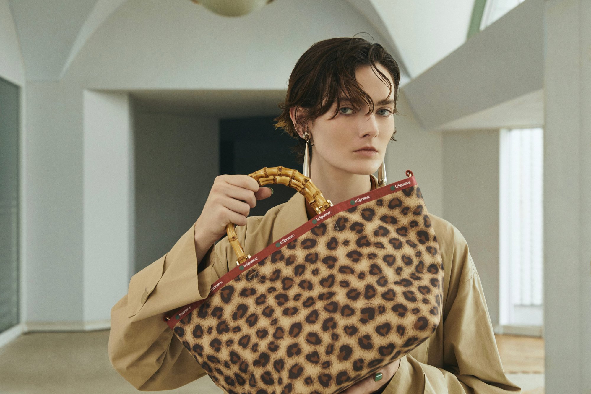 レスポートサックが新作コレクションを発売 リアルバンブーやパールをデザイン