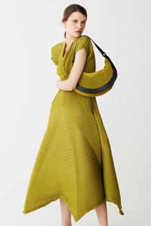 ISSEY MIYAKE 2017 Pre-Fall Collectionコレクション 画像24/24