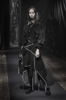 Yohji Yamamoto -Women's- 2021AW パリコレクション 画像25/33