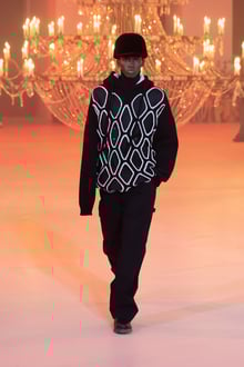 OFF-WHITE c/o VIRGIL ABLOH™ 2022年秋冬コレクションコレクション ...
