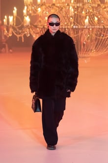 OFF-WHITE c/o VIRGIL ABLOH™ 2022年秋冬コレクションコレクション ...