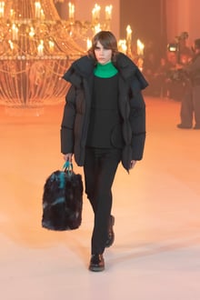 OFF-WHITE c/o VIRGIL ABLOH™ 2022年秋冬コレクションコレクション ...